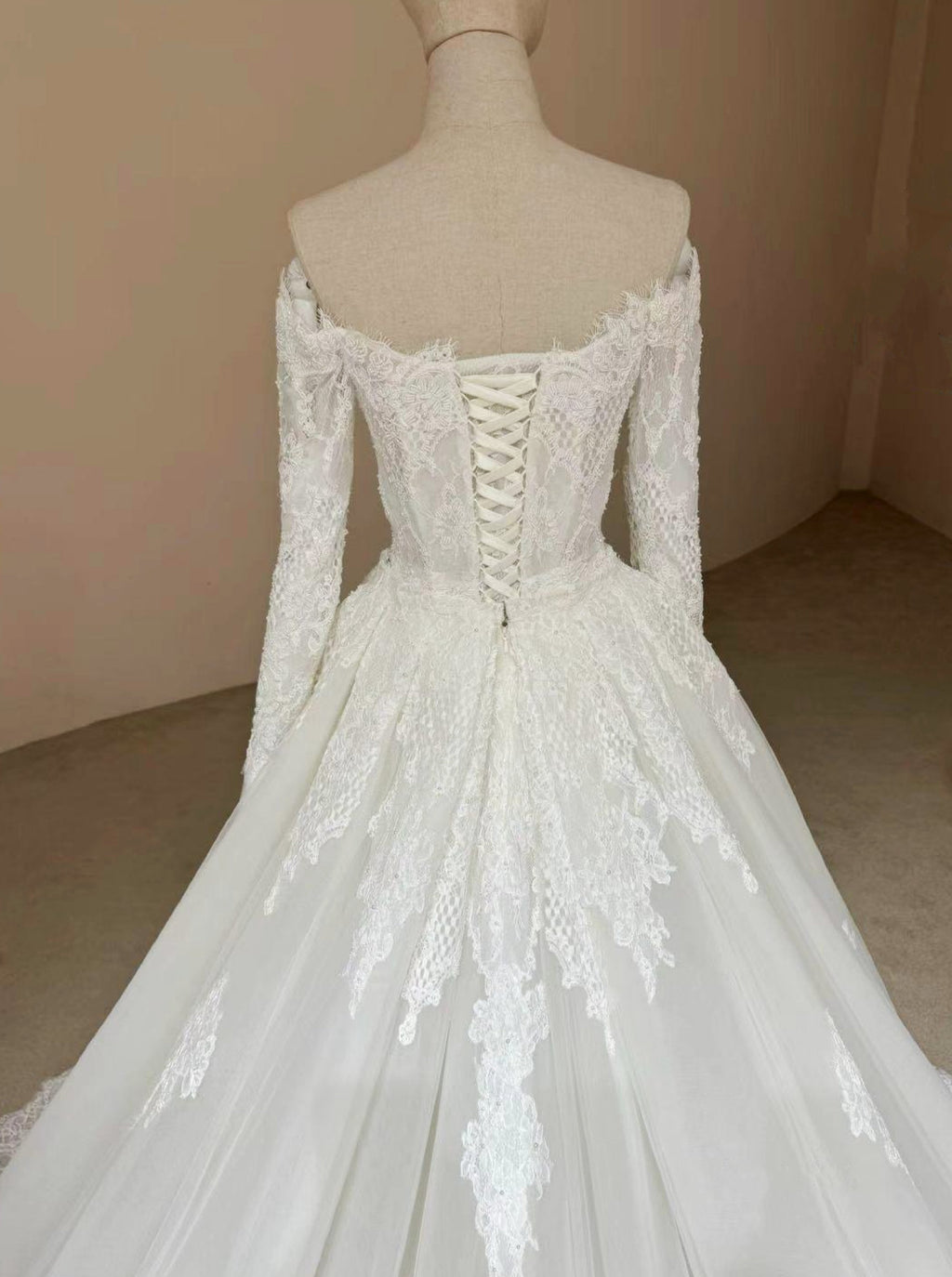 MAHELA DRESS