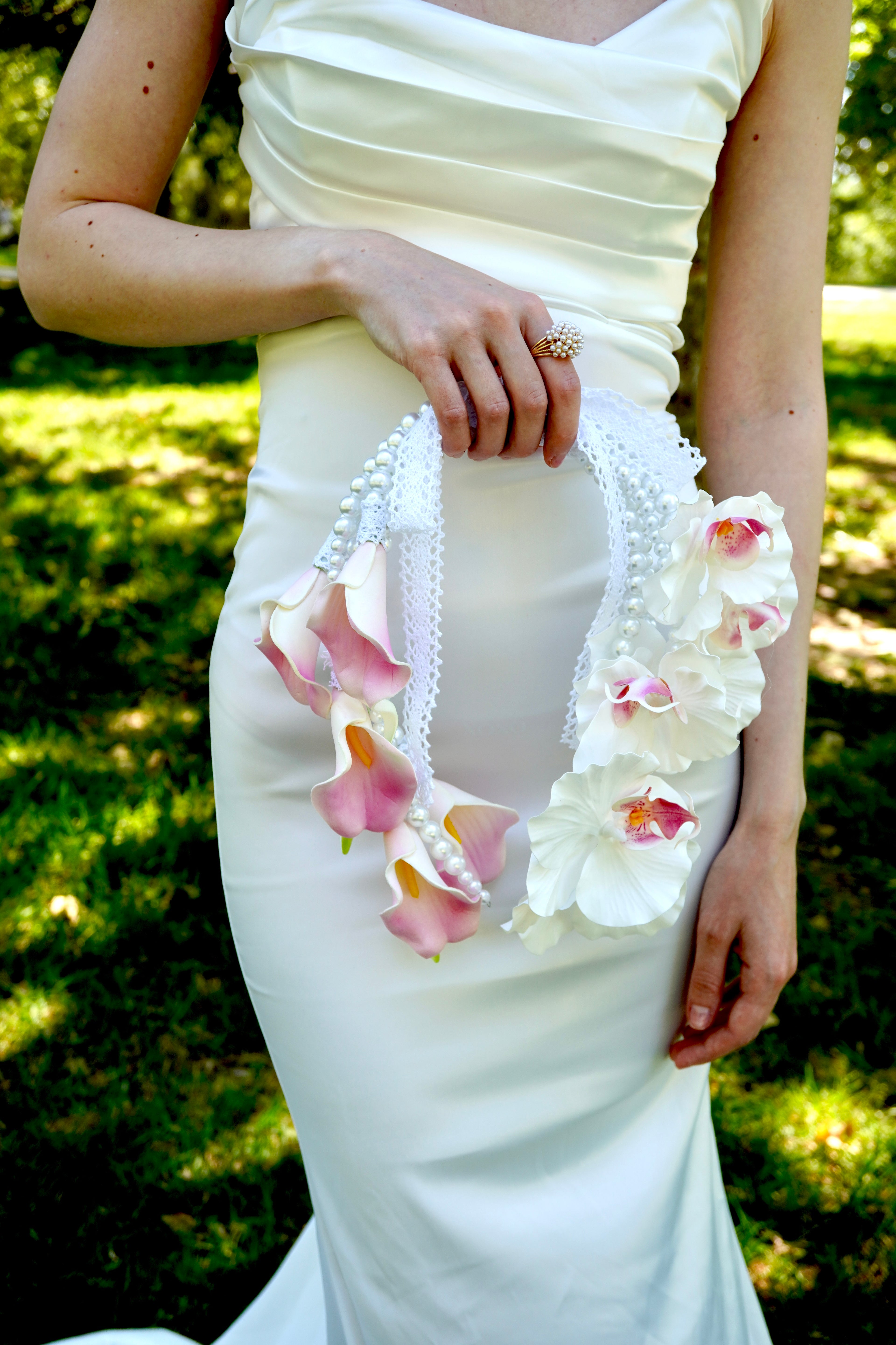 BRIDAL BOUQUET LILY AND ORCHID