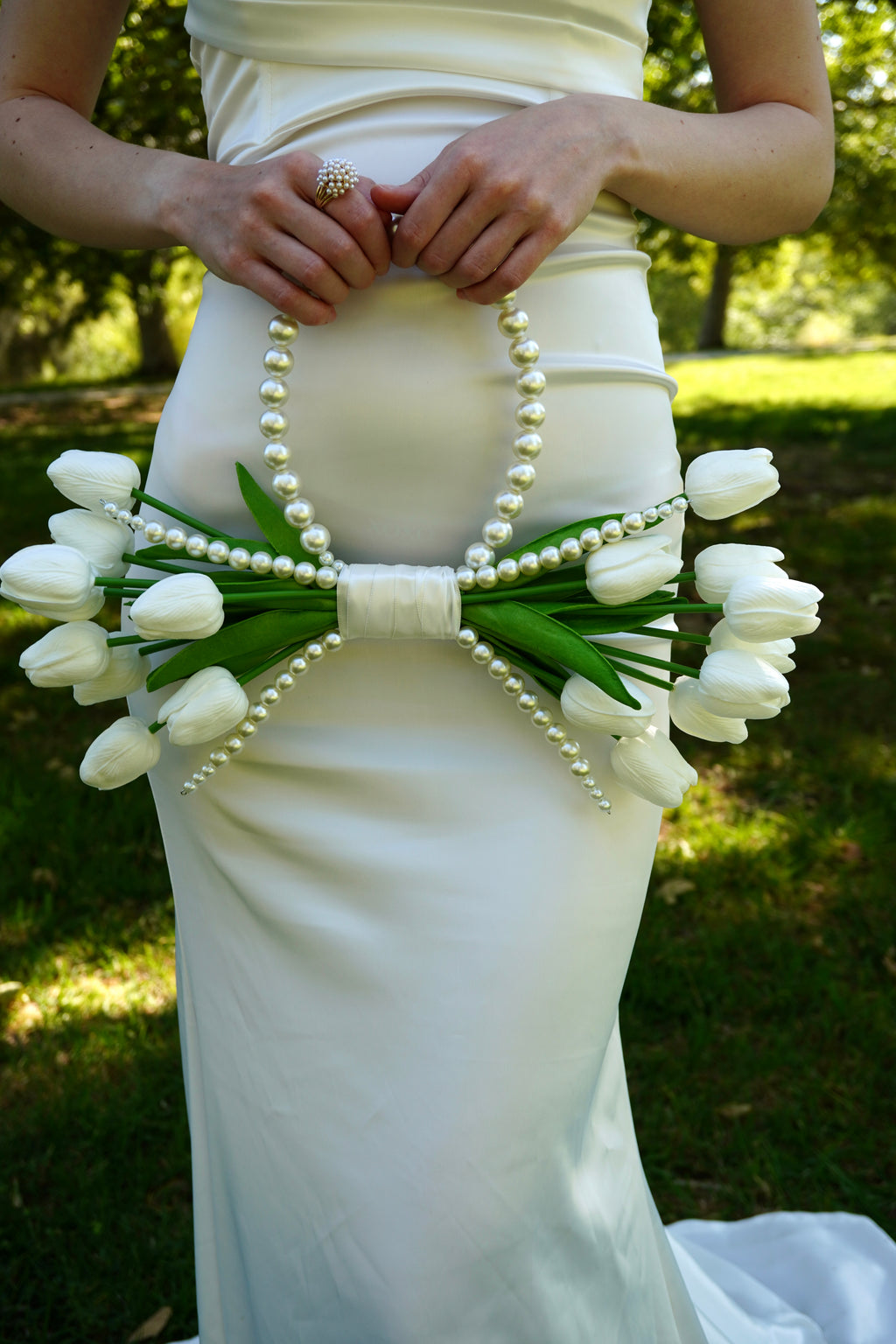BRIDAL BOUQUET TULIP