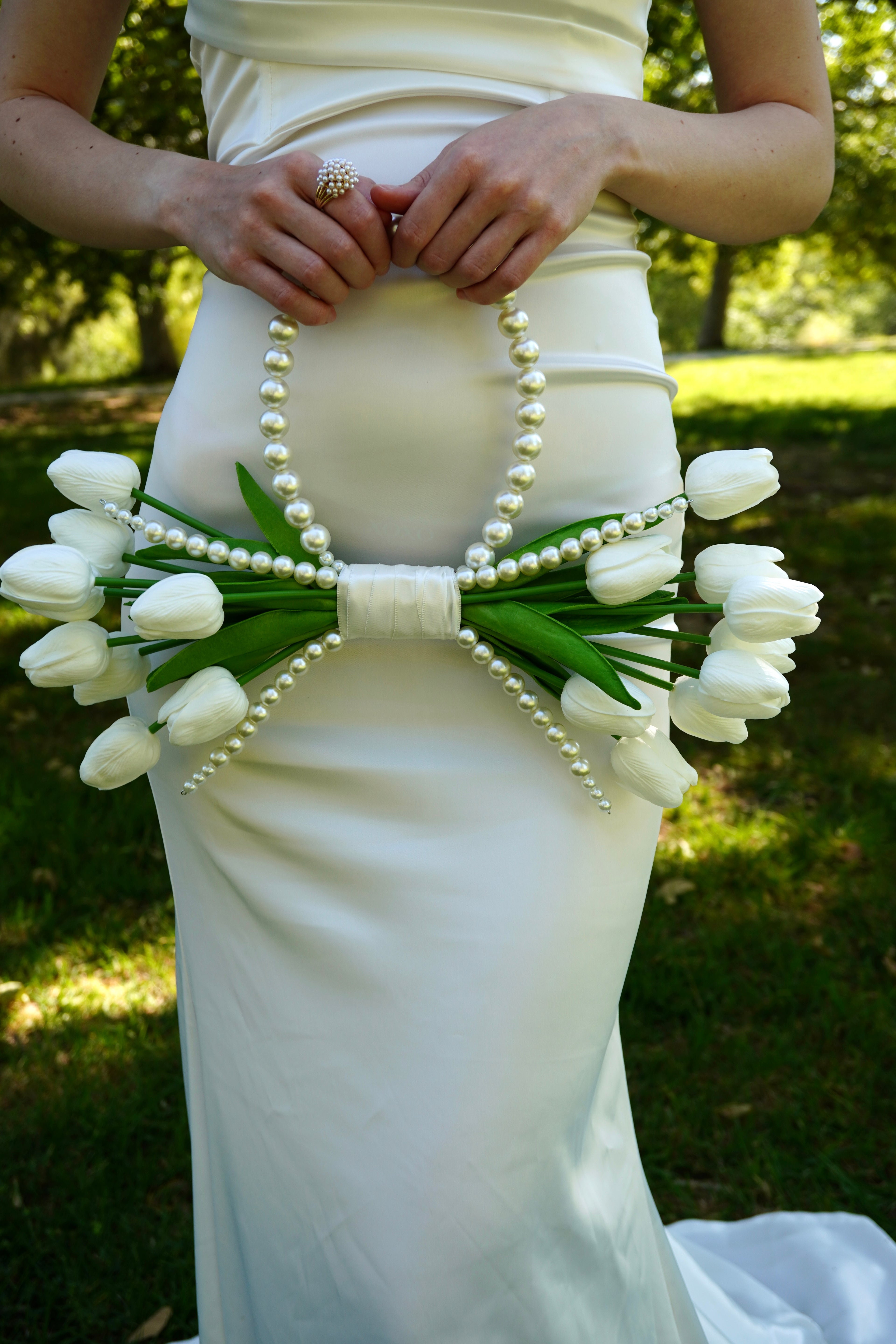 BRIDAL BOUQUET TULIP
