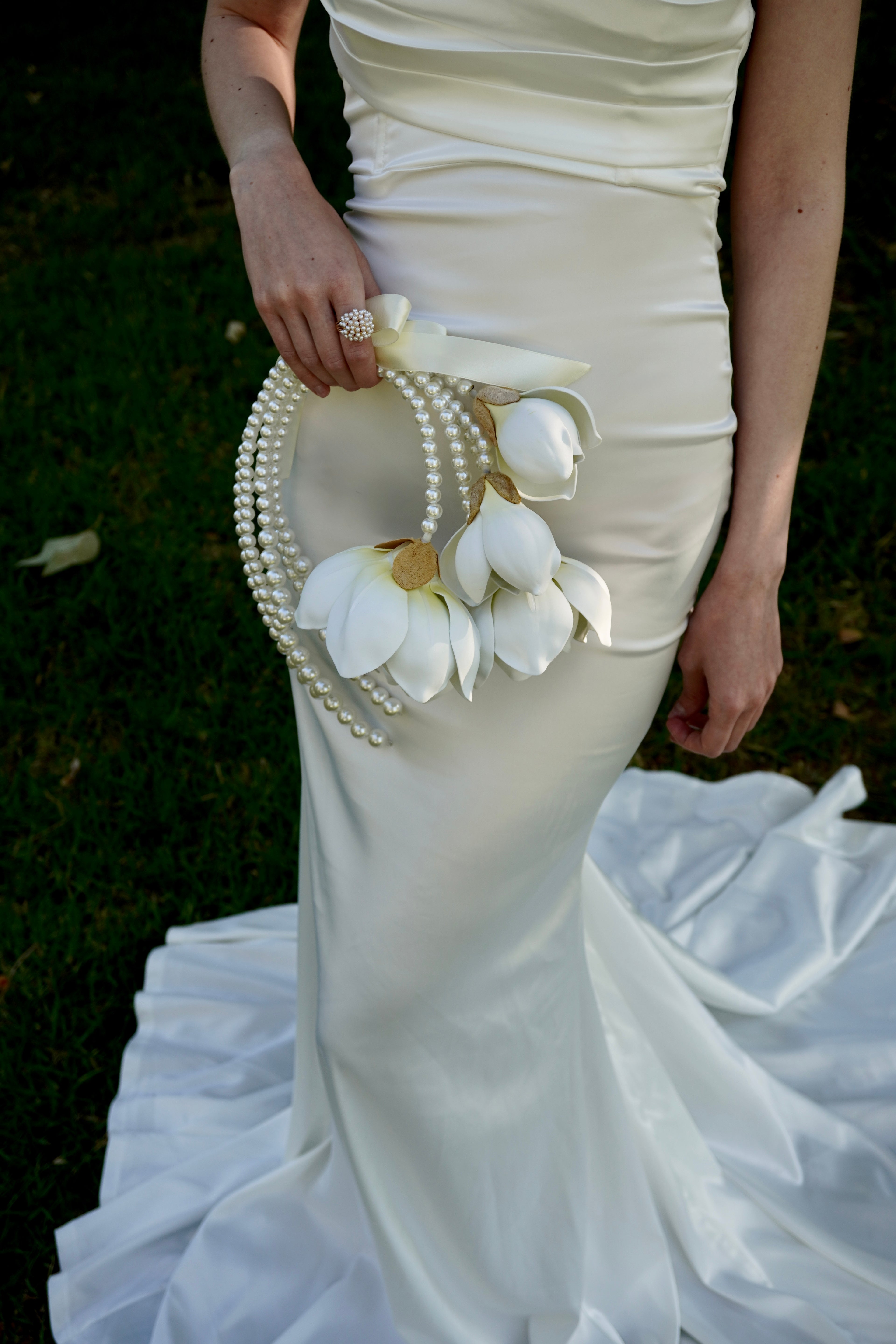 BRIDAL BOUQUET MAGNOLIA