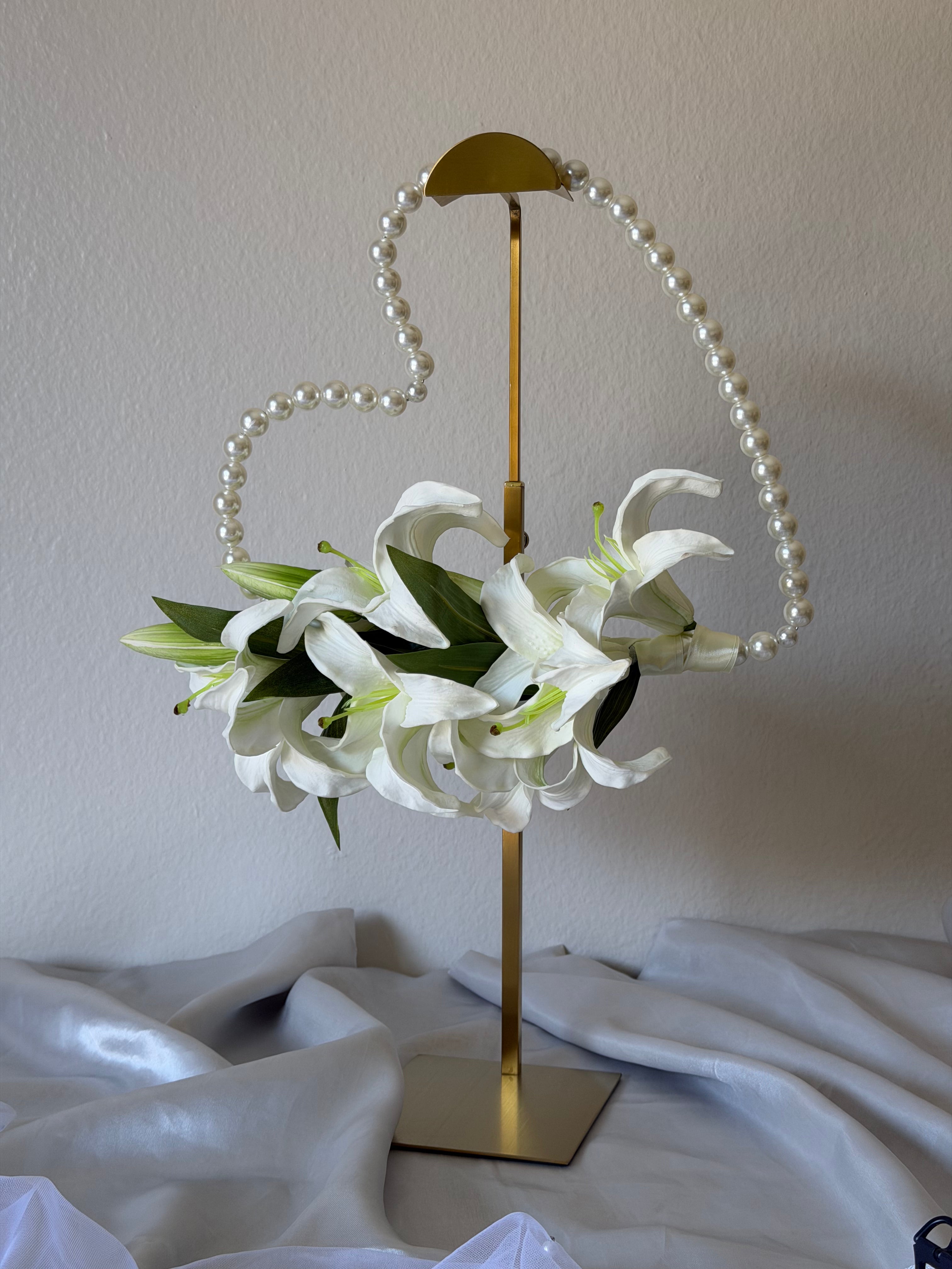 BRIDAL BOUQUET HEART