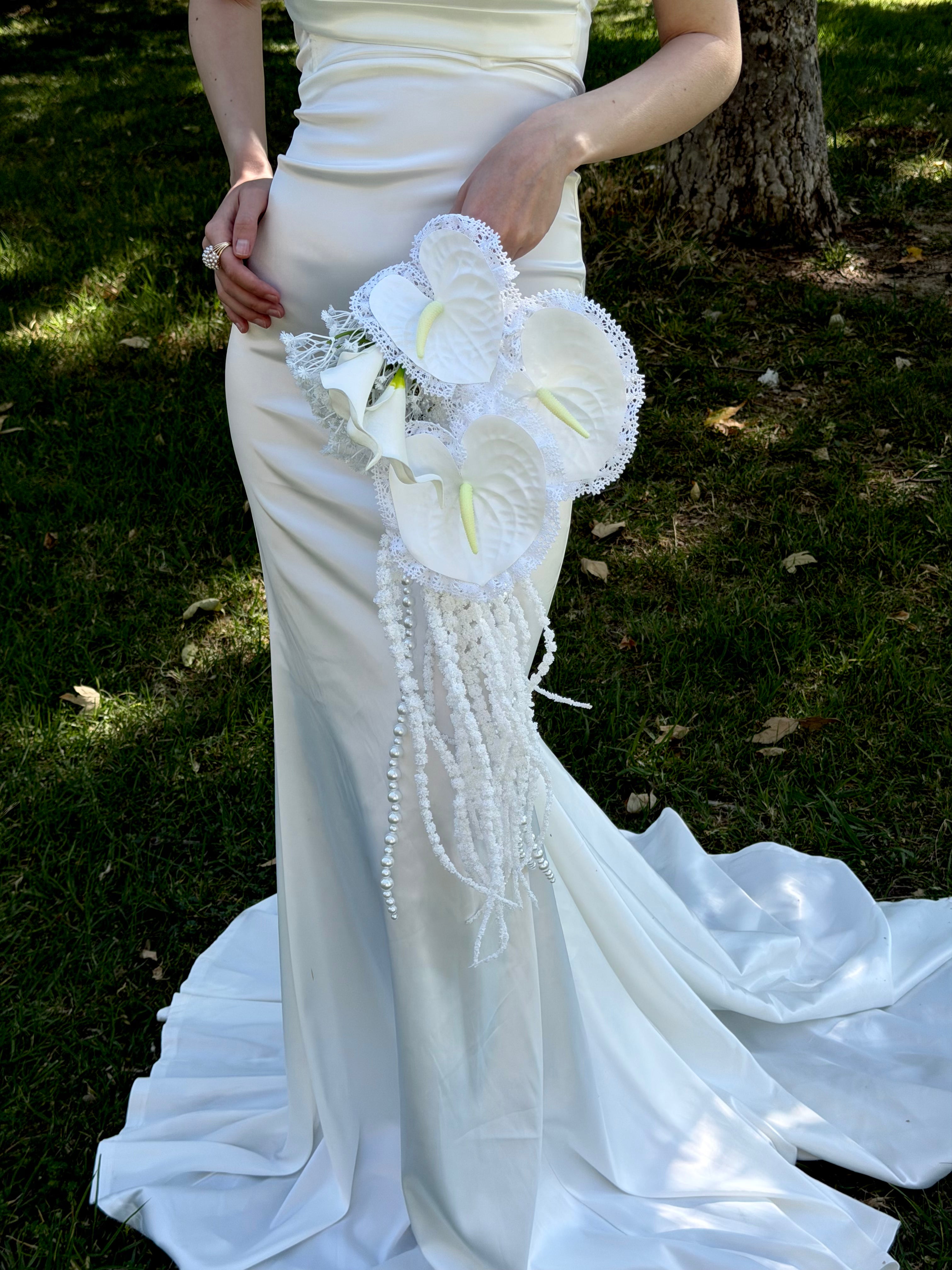 BRIDAL BOUQUET ANTHURIUM