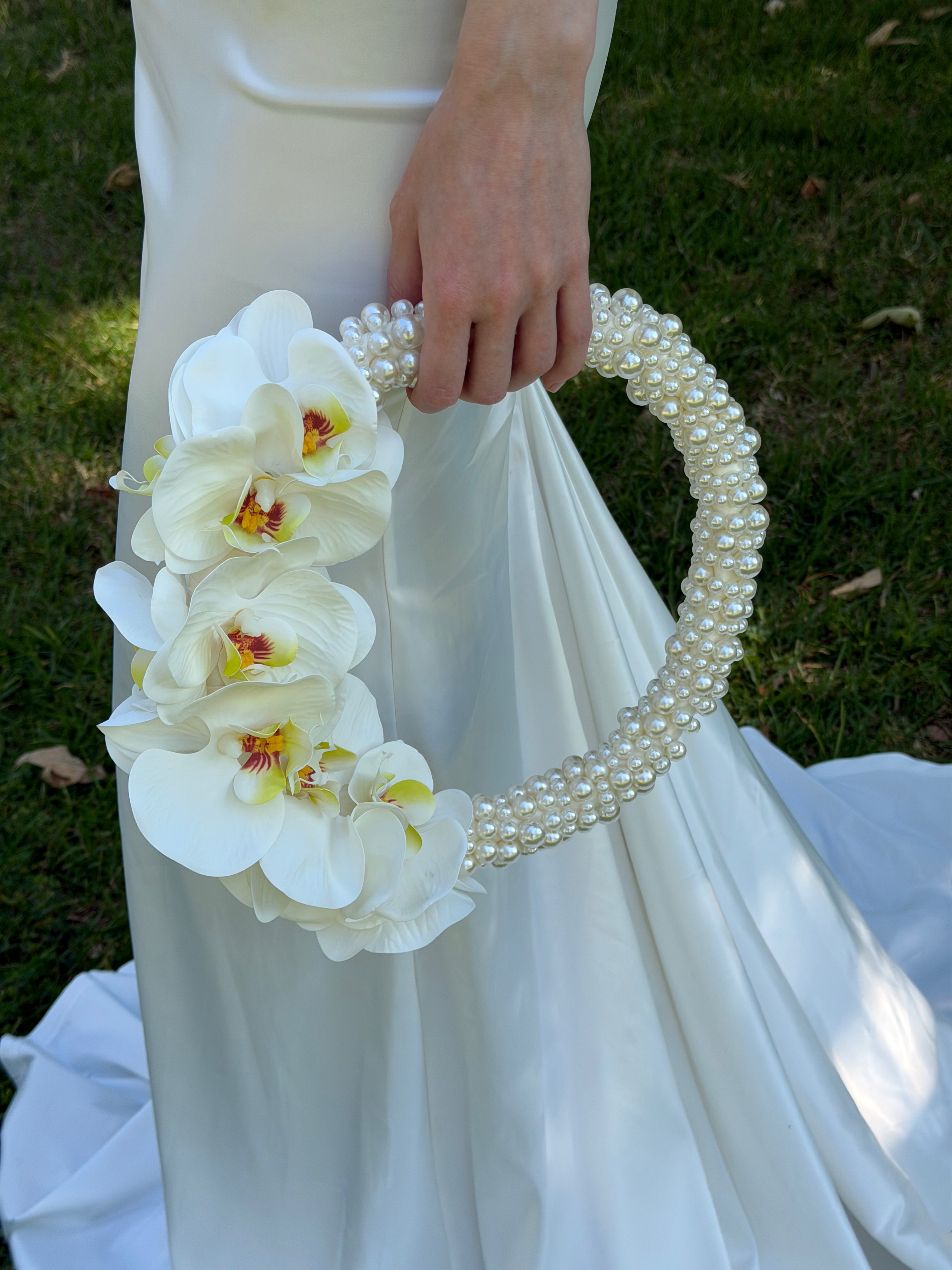 BRIDAL BOUQUET ORCHIDS