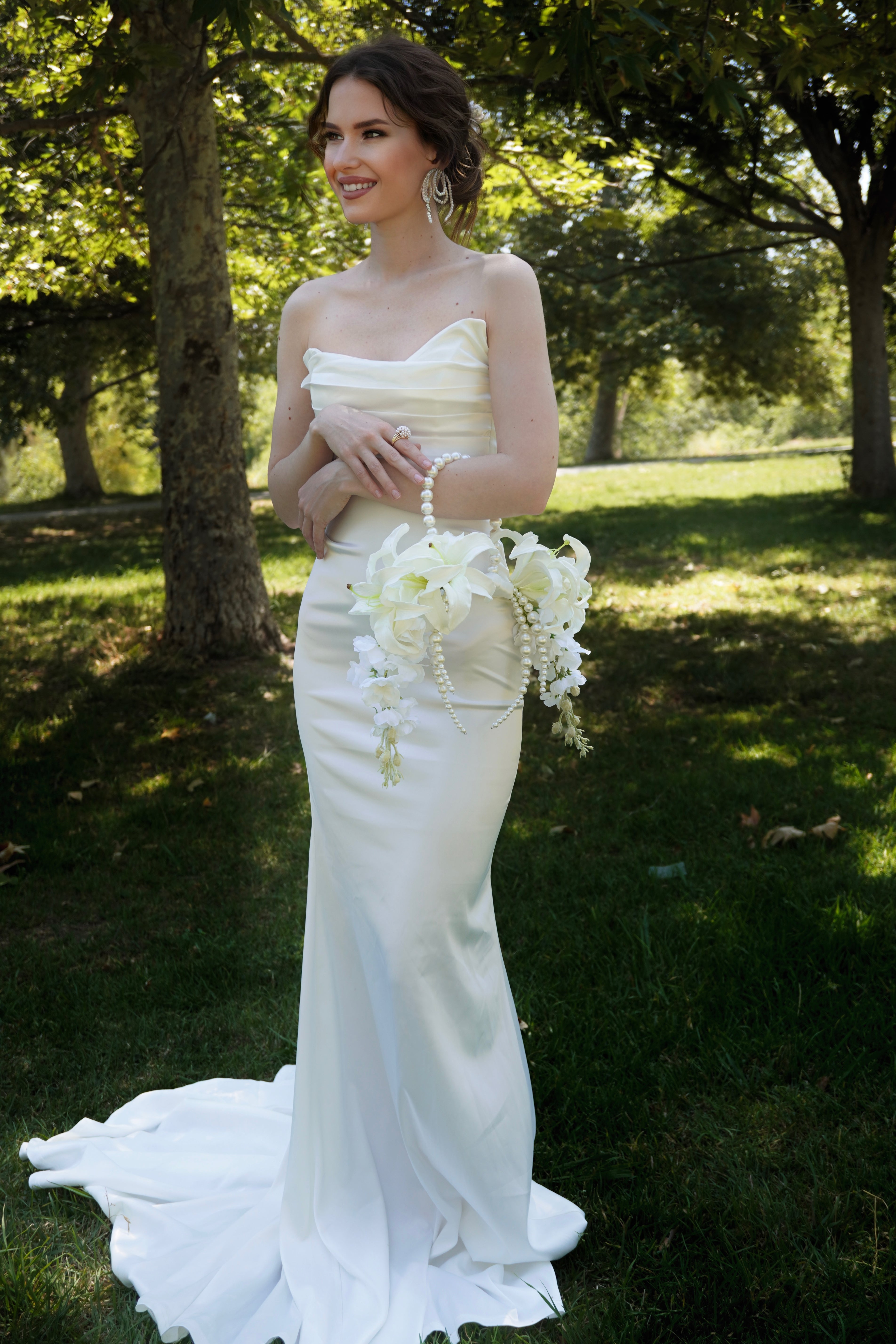 BRIDAL BOUQUET LILIES AND DELPHINIUMS