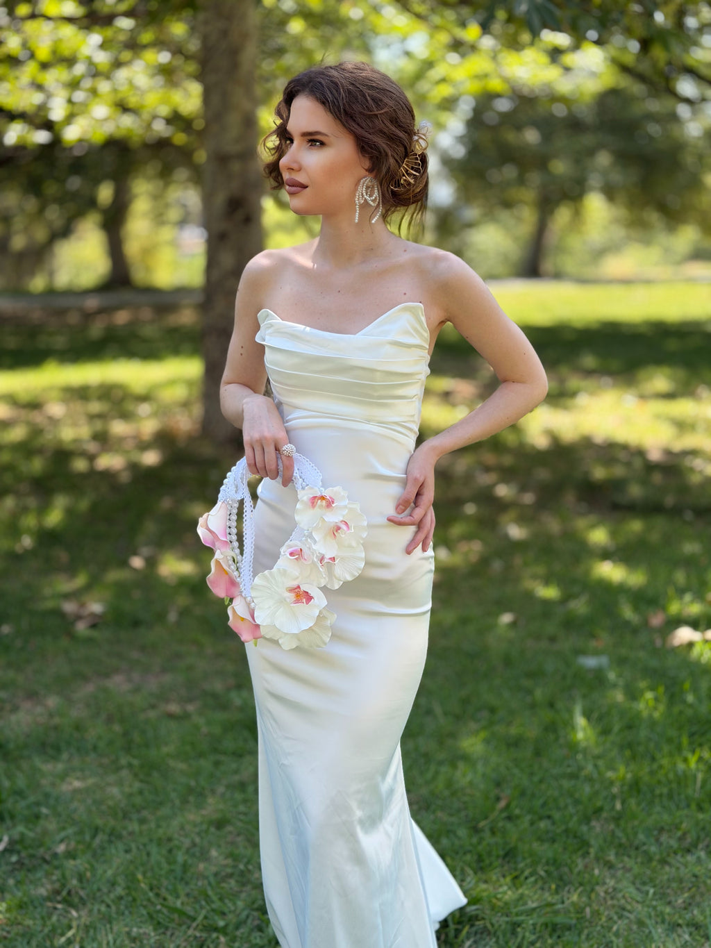 BRIDAL BOUQUET LILY AND ORCHID