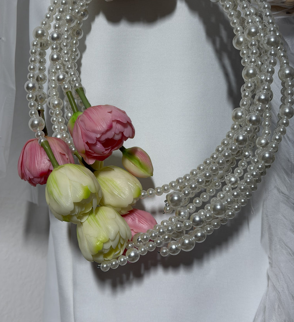 BRIDAL BOUQUET TULIPS