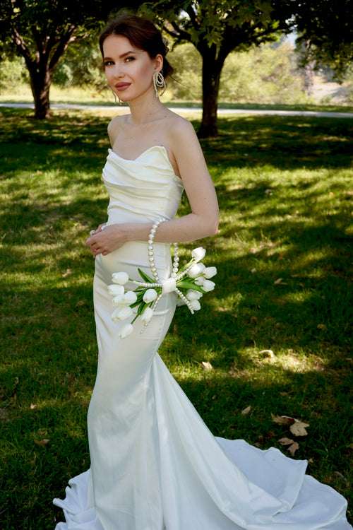 BRIDAL BOUQUET TULIP