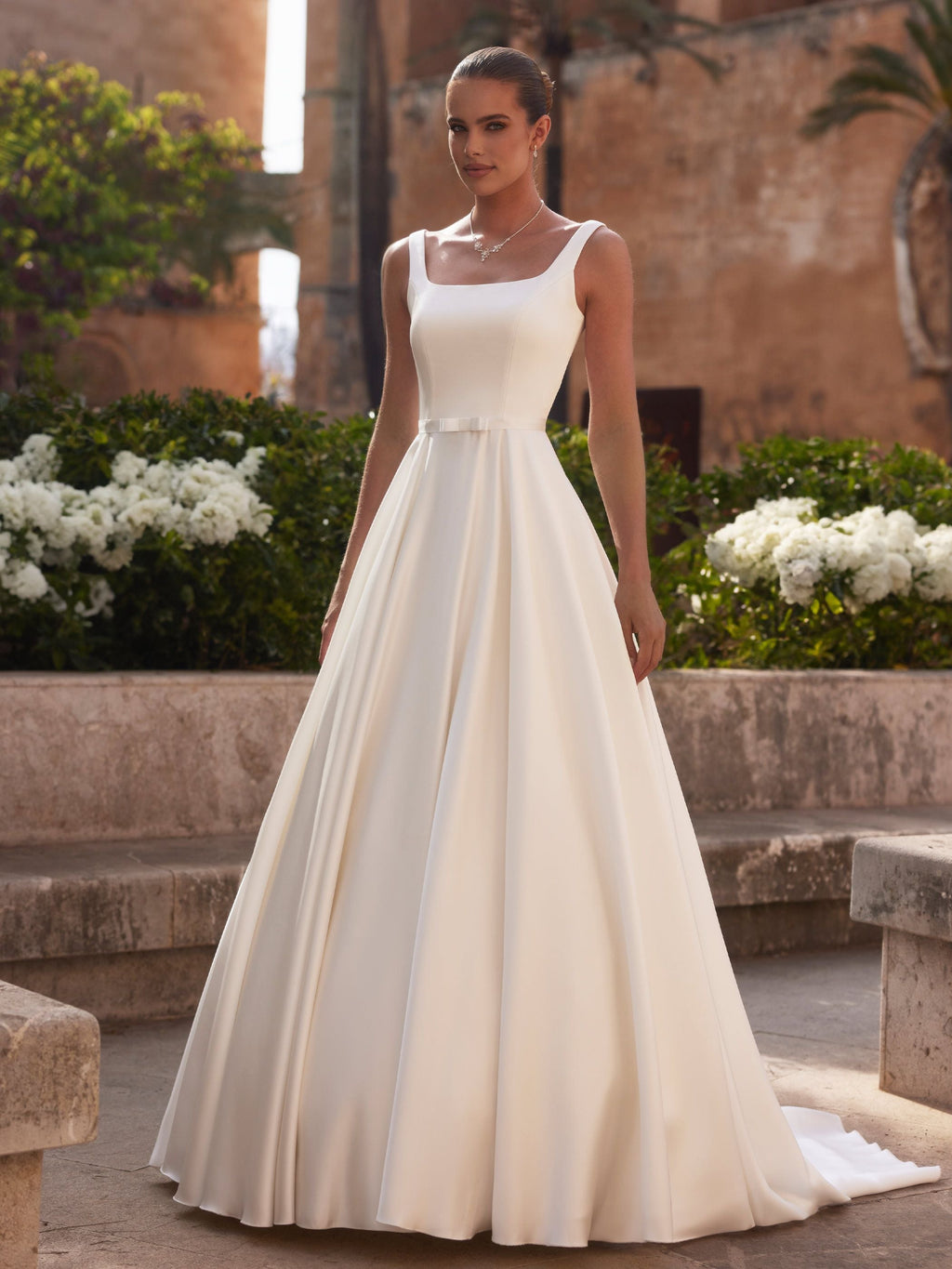 LEVENTE DRESS