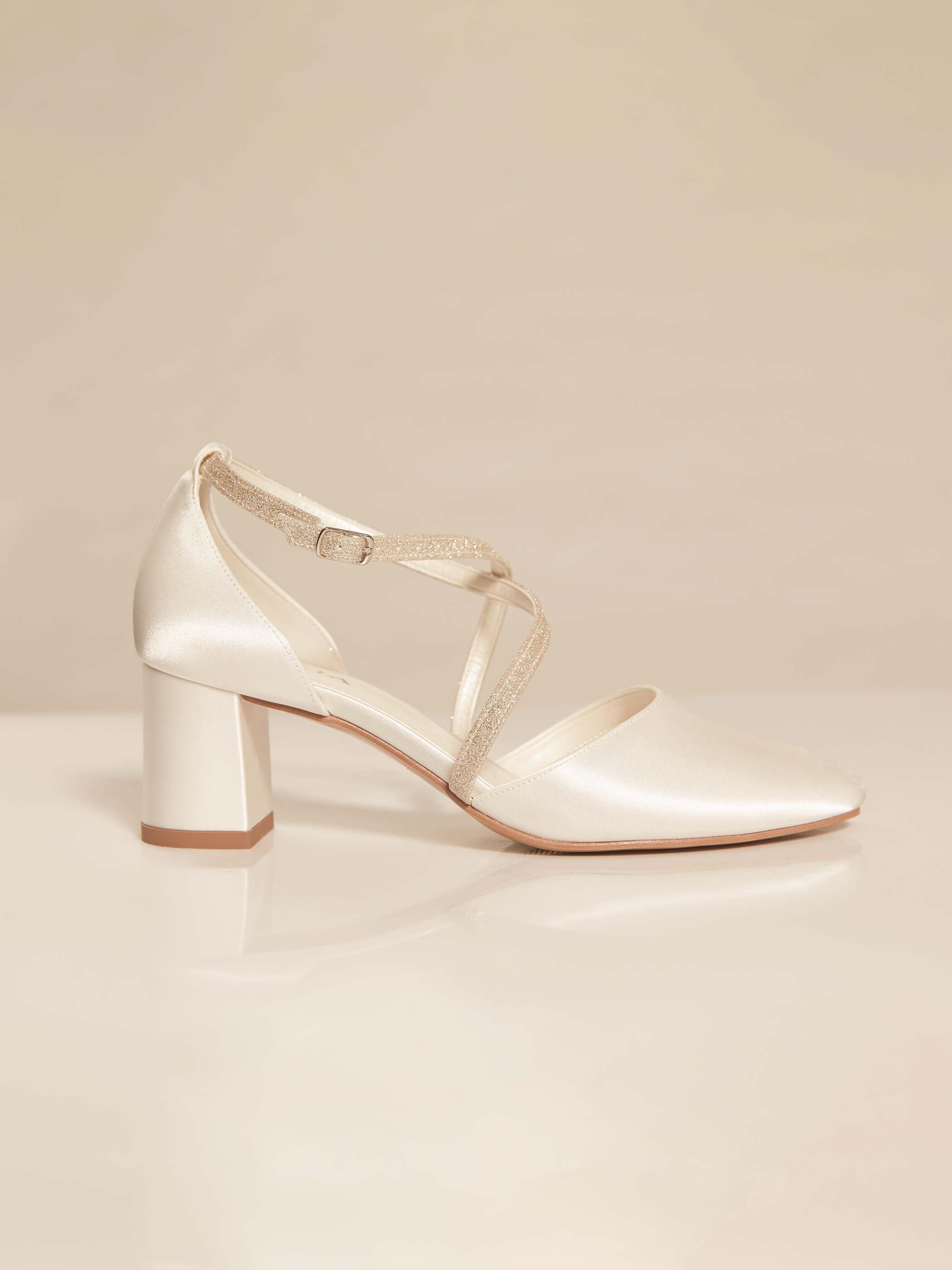 DAGA SHOES