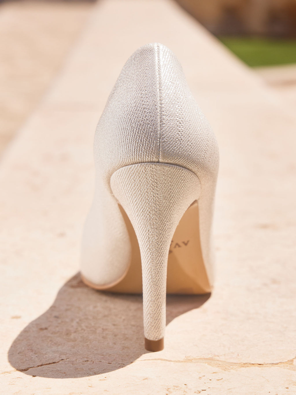 GOLDY SHOES