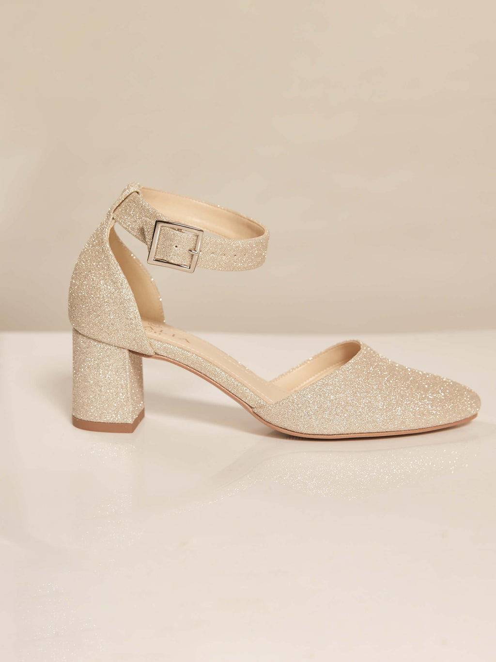 VERA SHOES