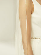 GLASS BEADED EDGE VEIL S402
