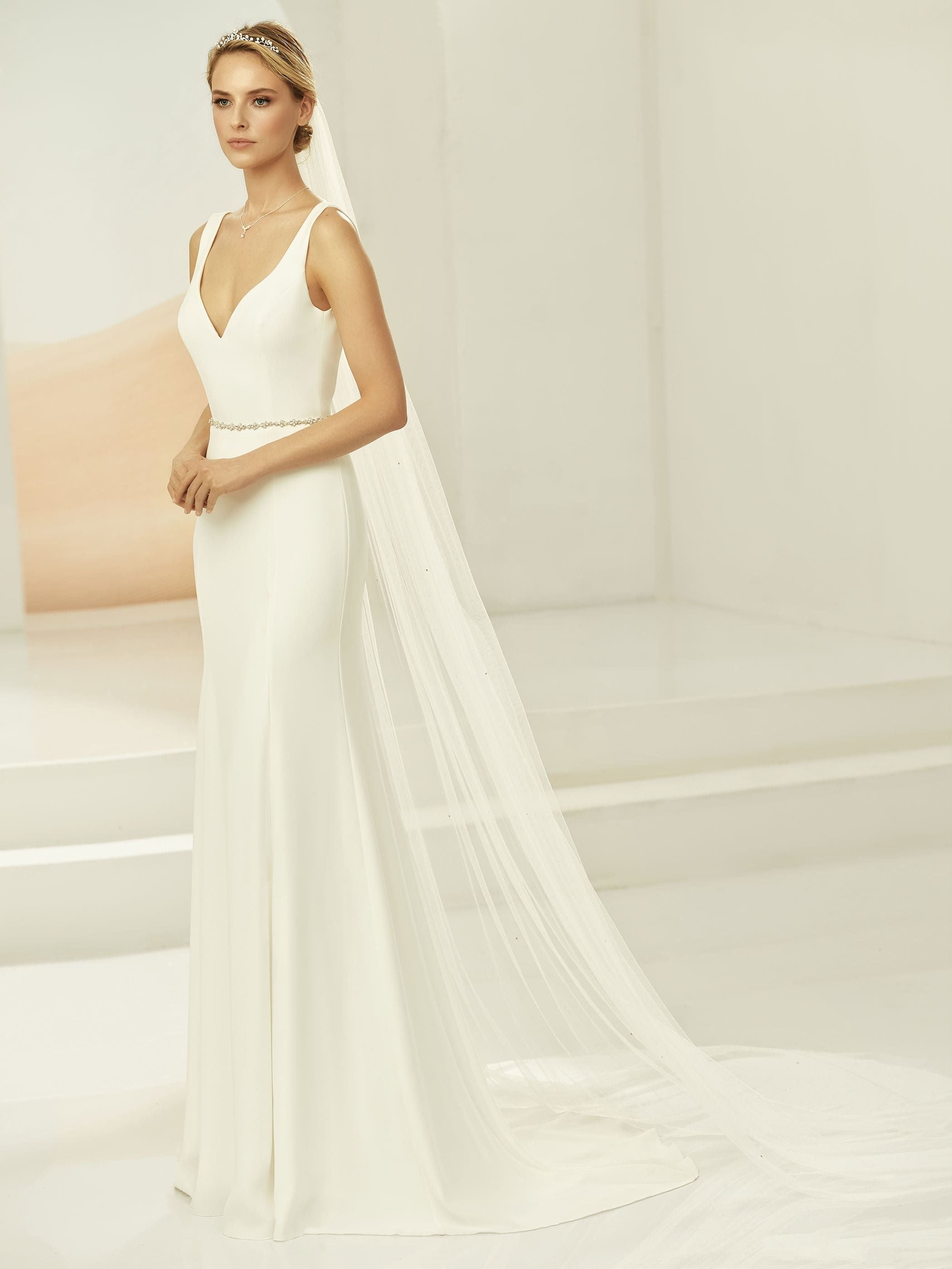 CUTE EDGED VEIL S380