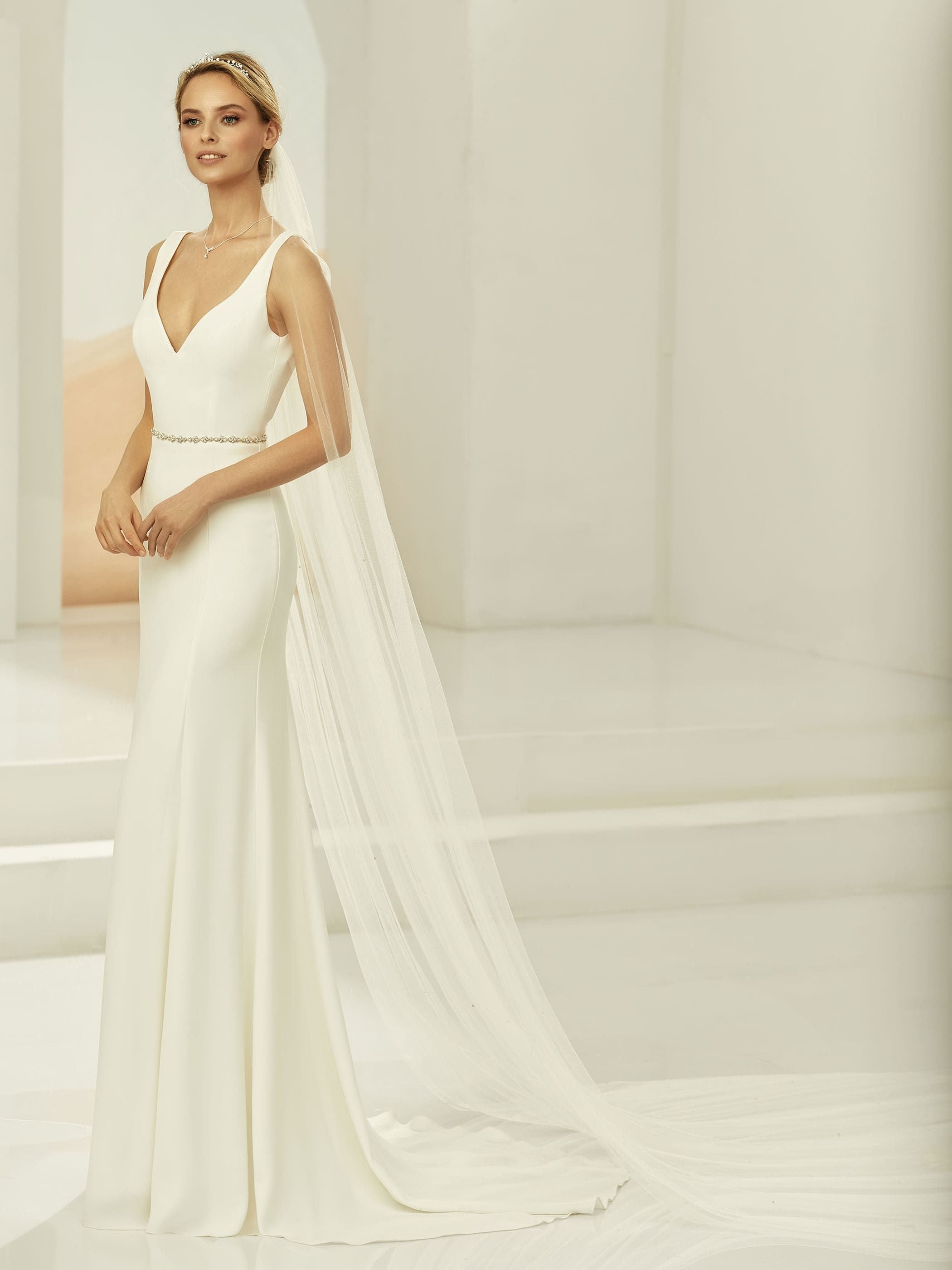 CUTE EDGED VEIL S382