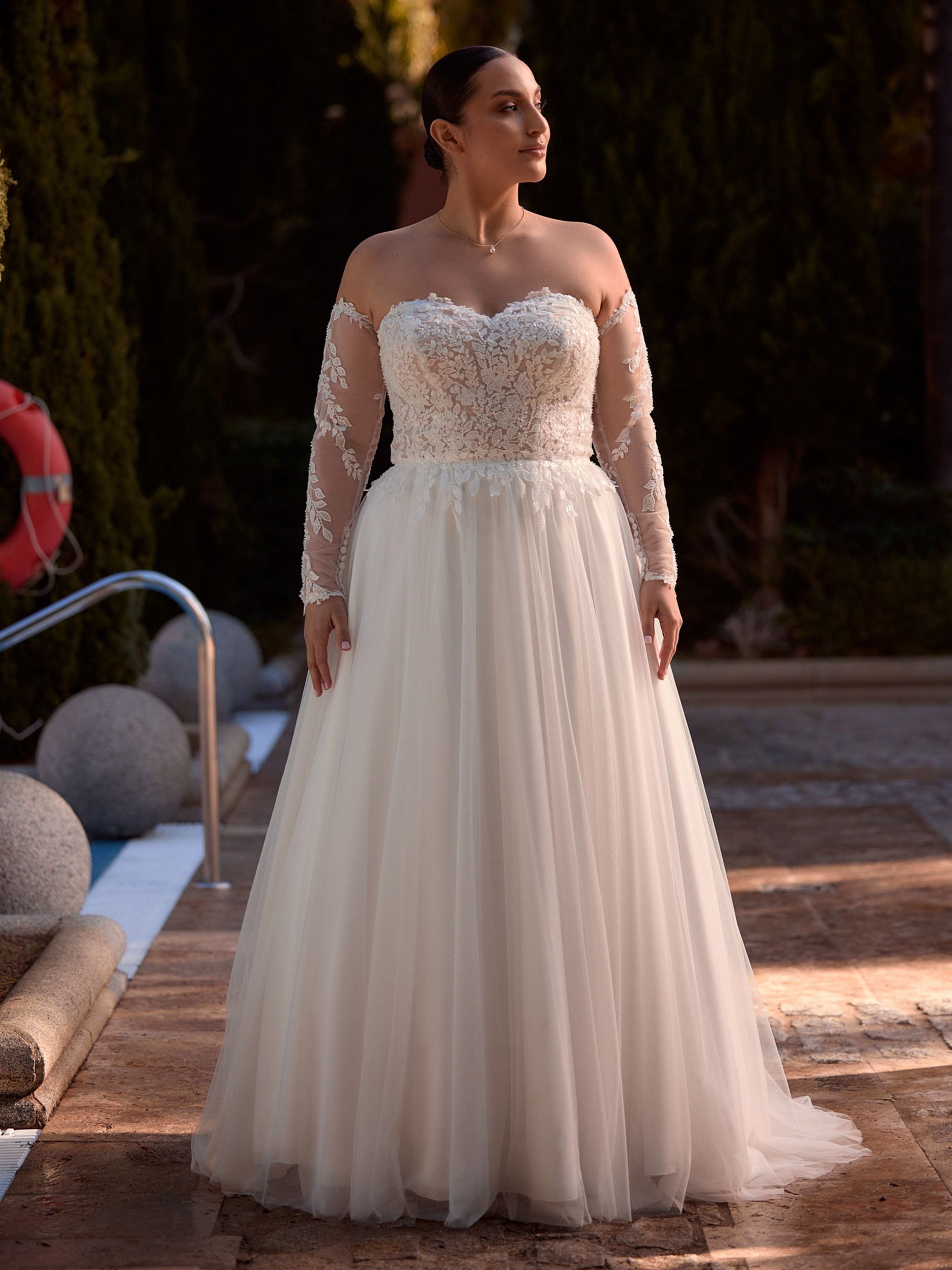 ARWENA PLUS SIZE DRESS