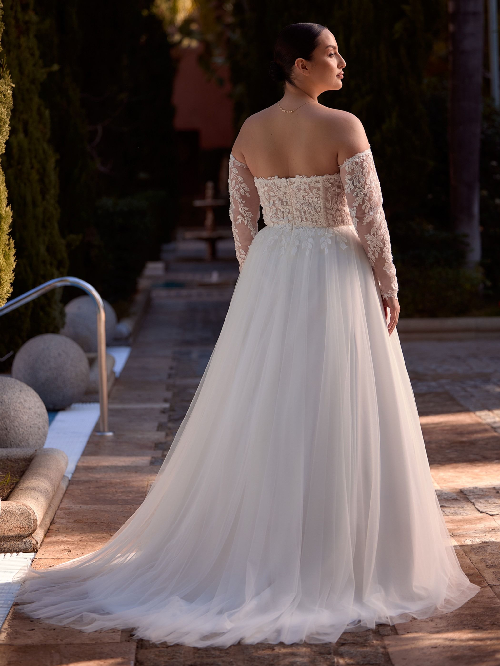 ARWENA PLUS SIZE DRESS