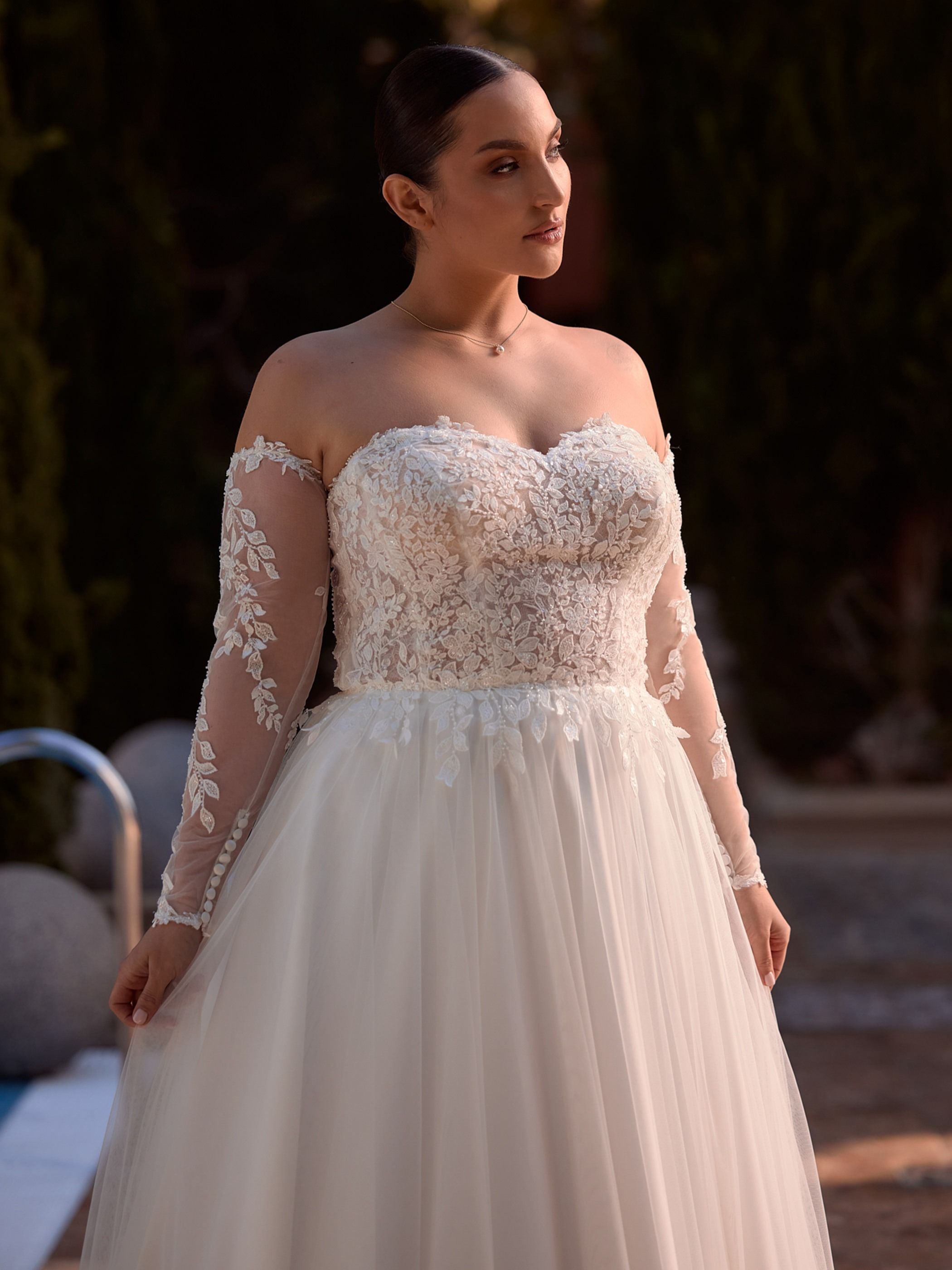 ARWENA PLUS SIZE DRESS