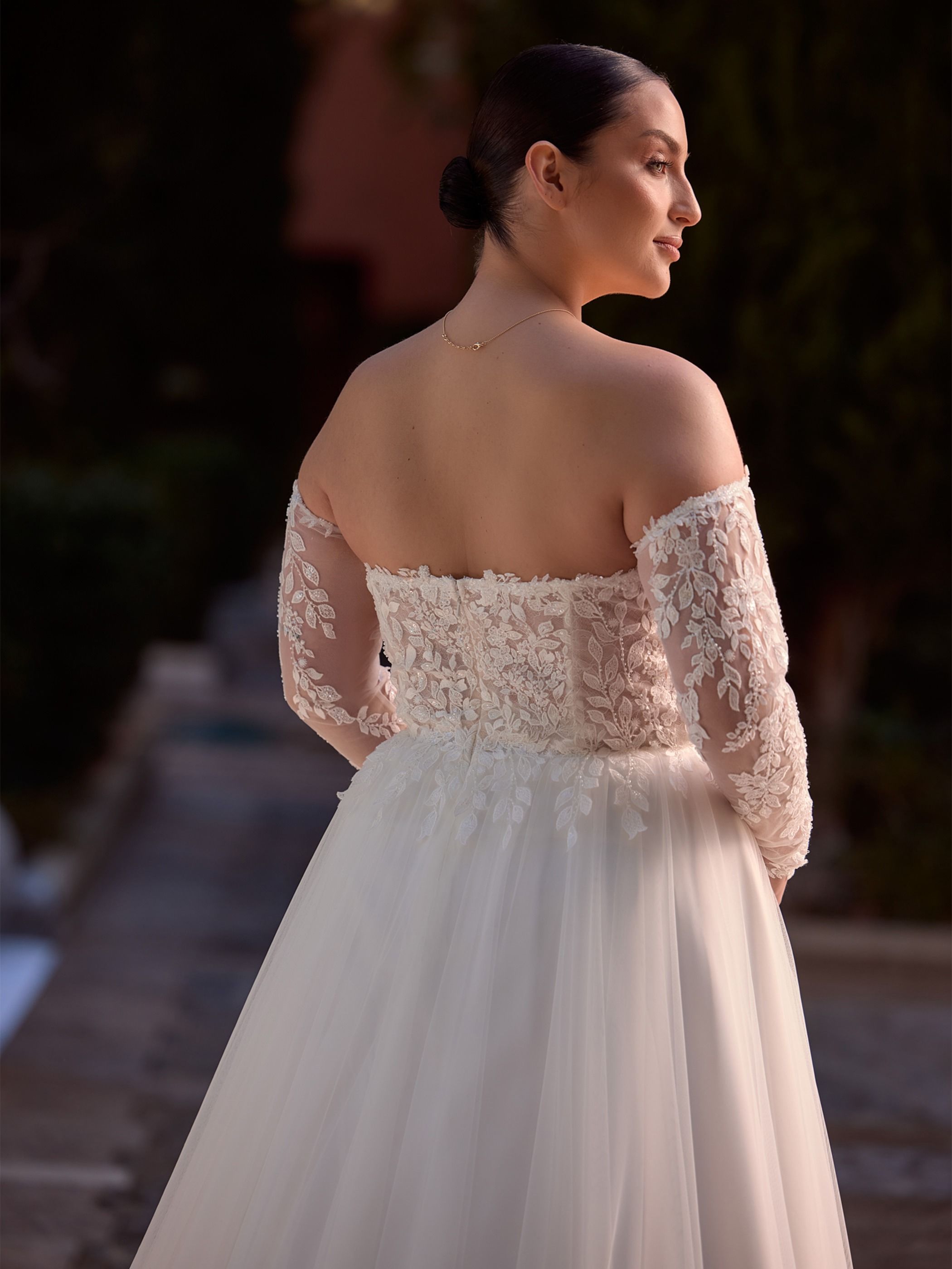 ARWENA PLUS SIZE DRESS