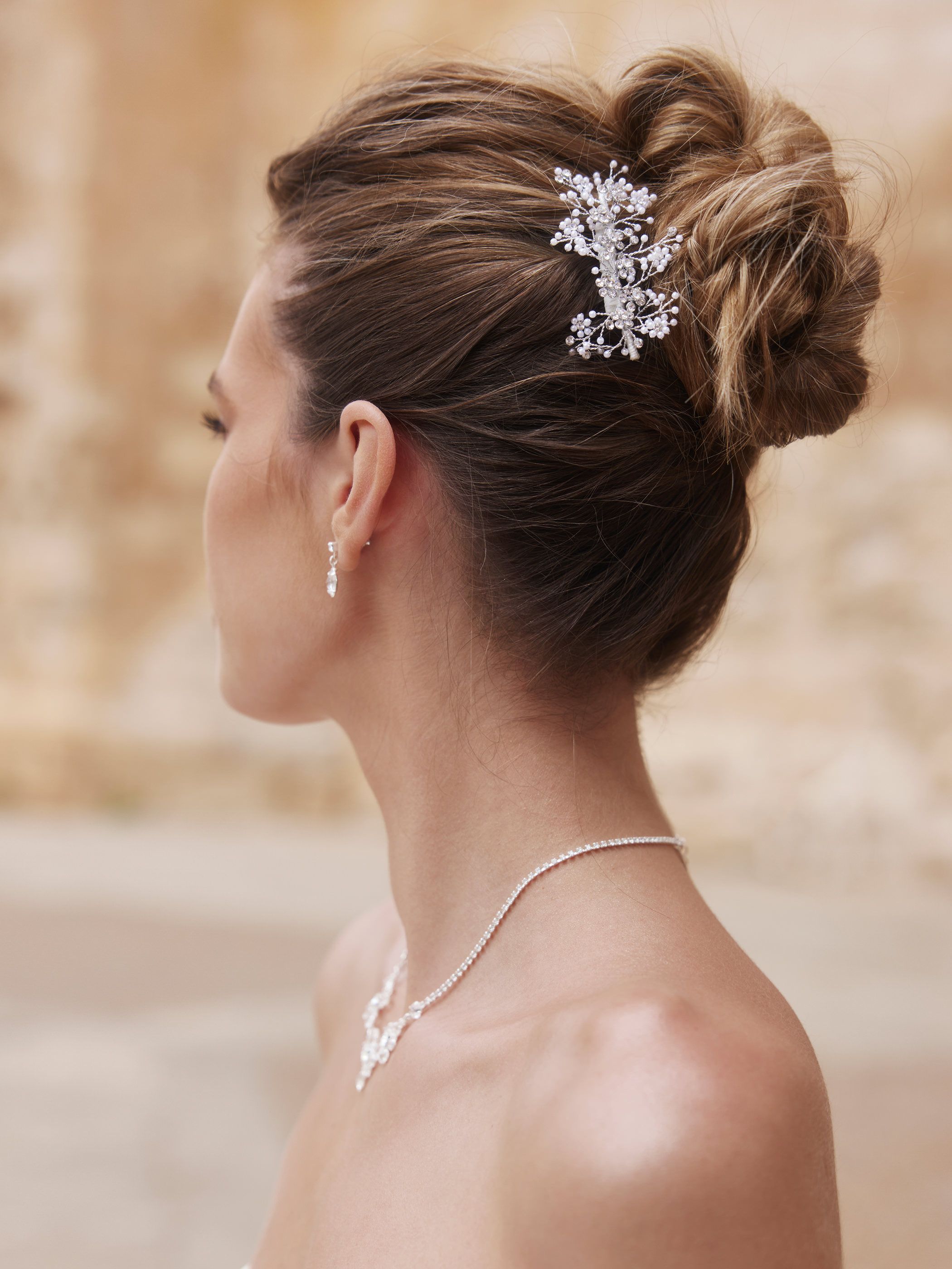 HEADPIECE J042