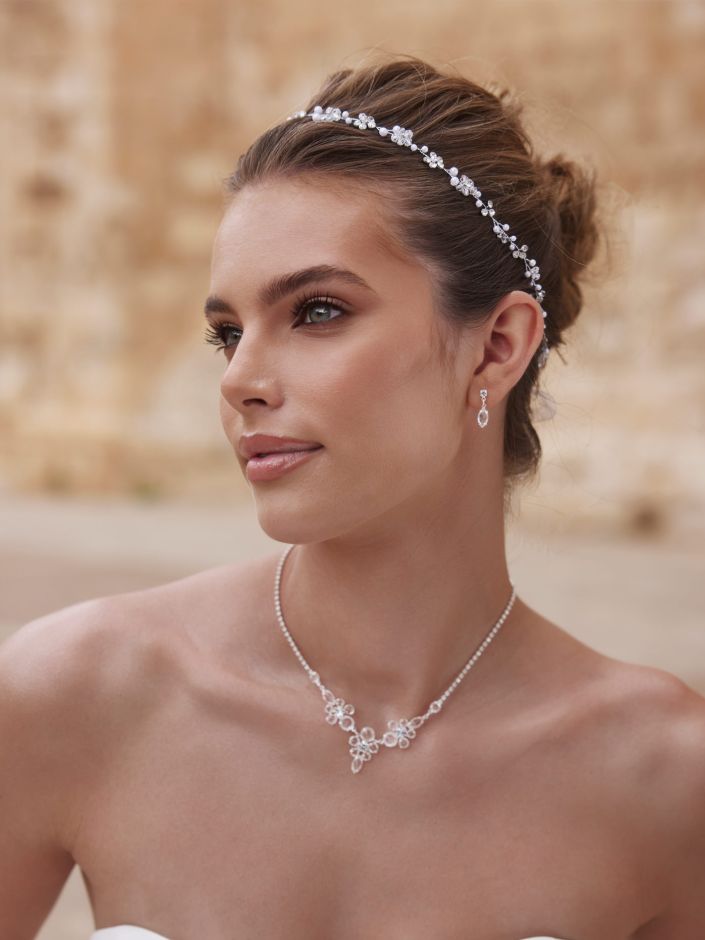 HEADPIECE J052