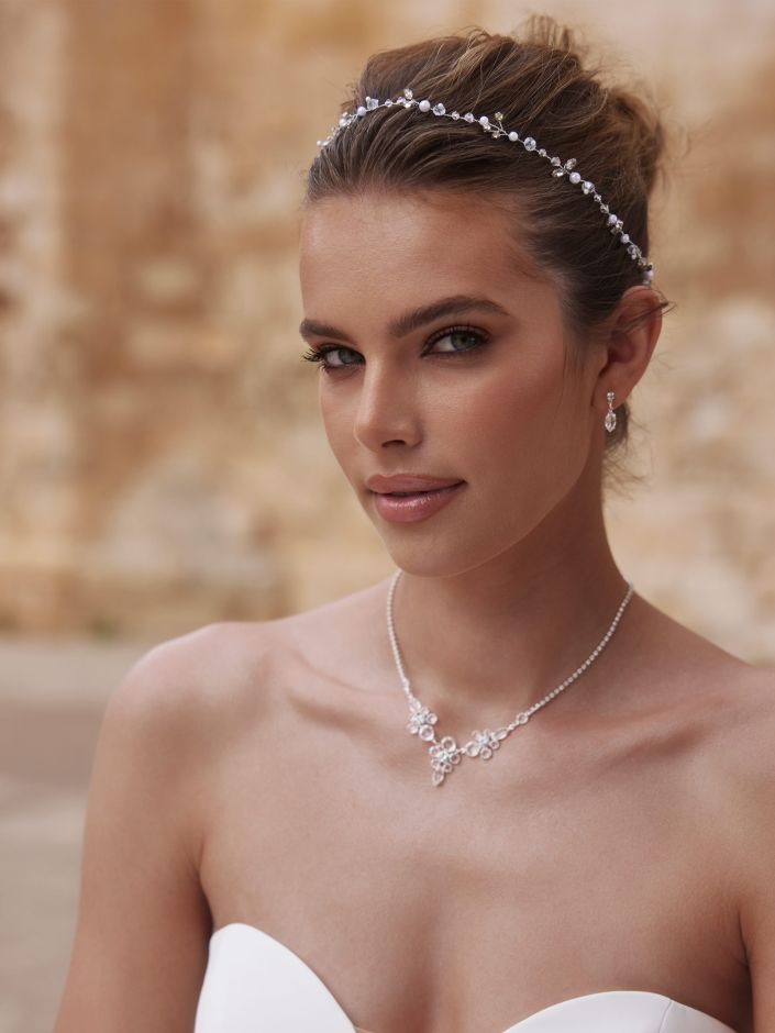 HEADPIECE J053