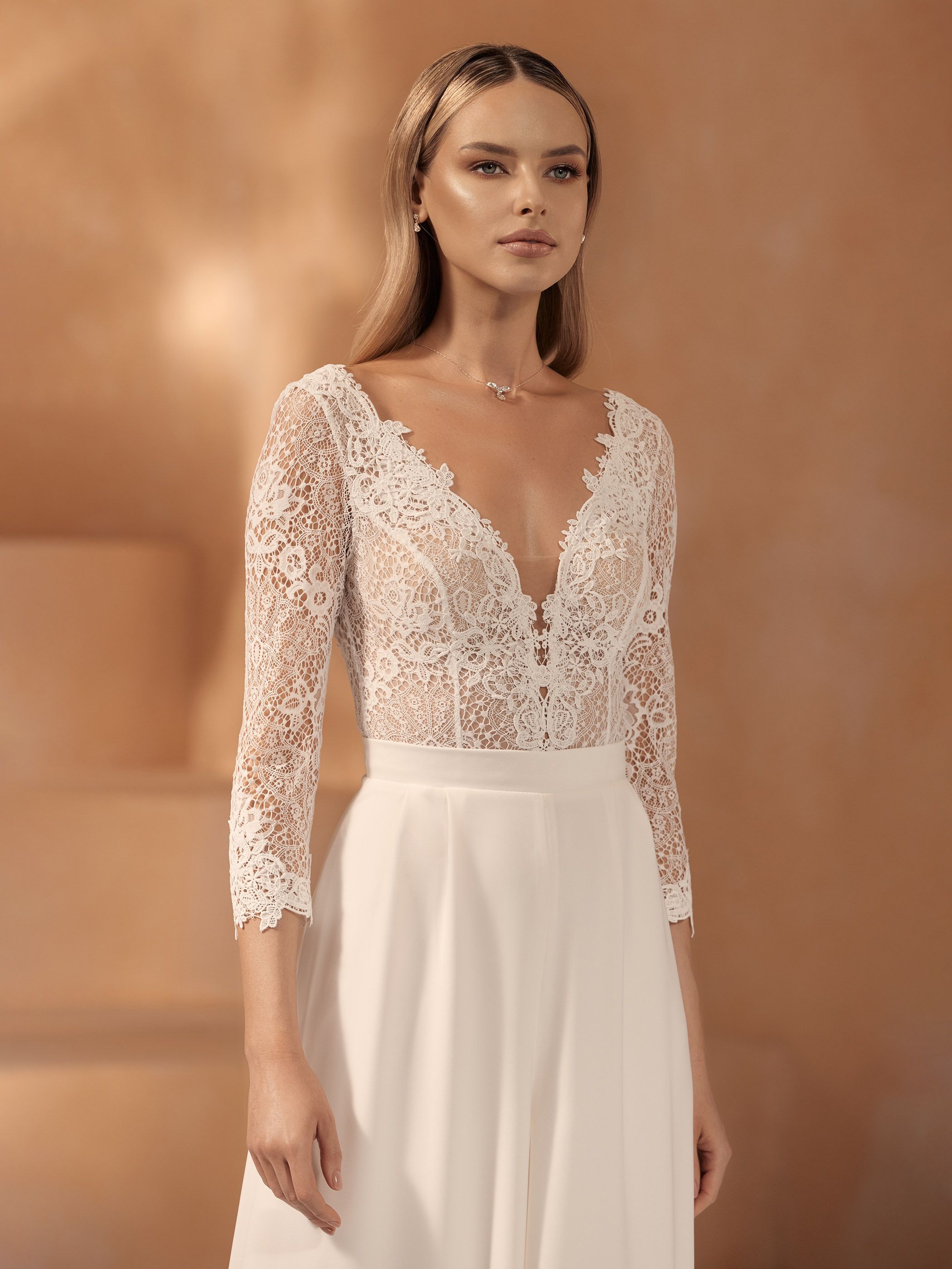 ALASKA BRIDAL JUMPSUIT