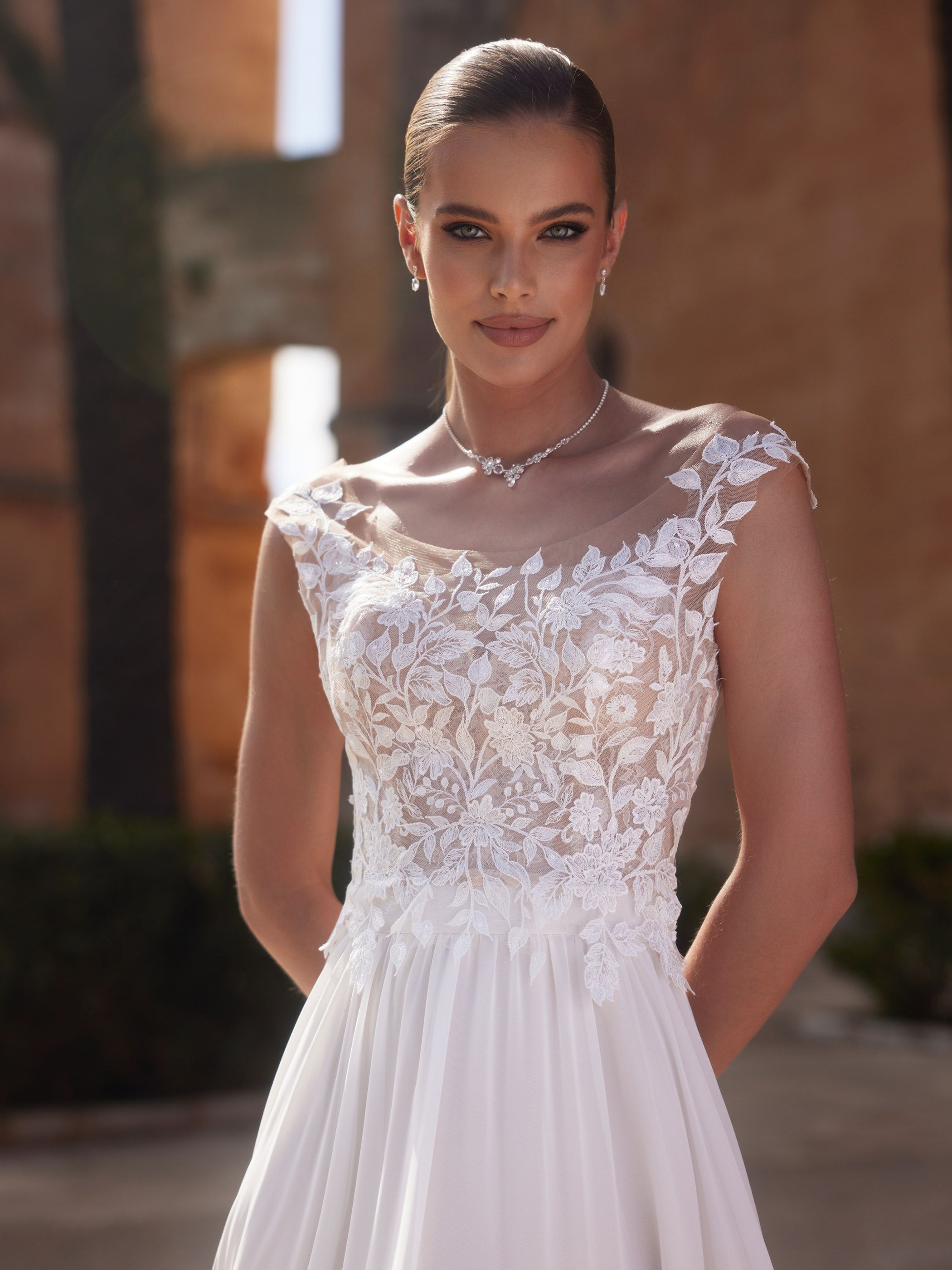 BRIDAL TOP E479