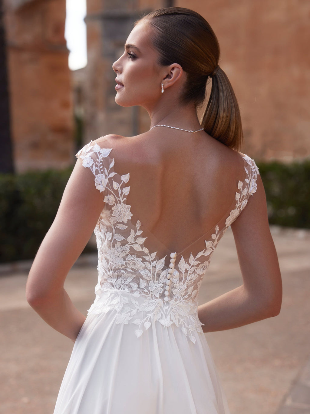 BRIDAL TOP E479