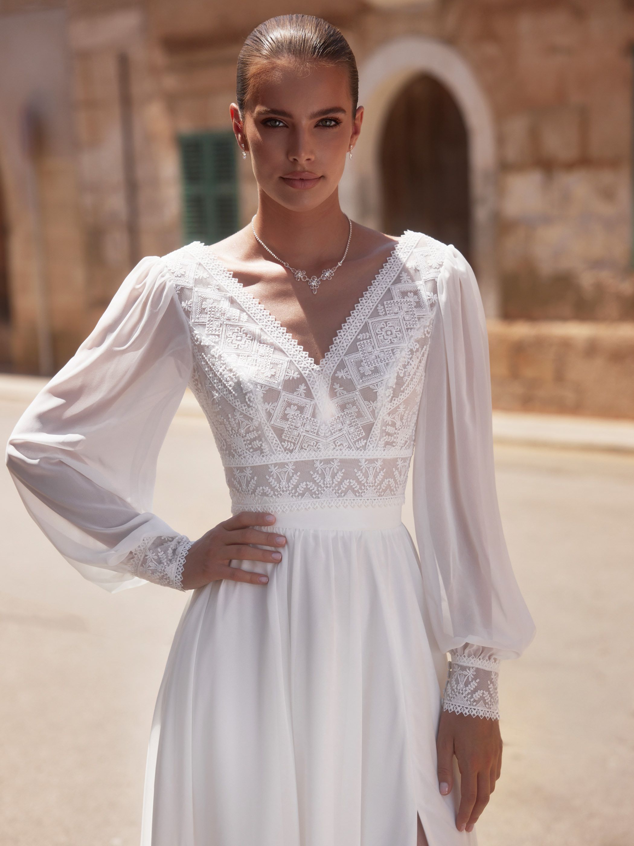 BRIDAL TOP E484