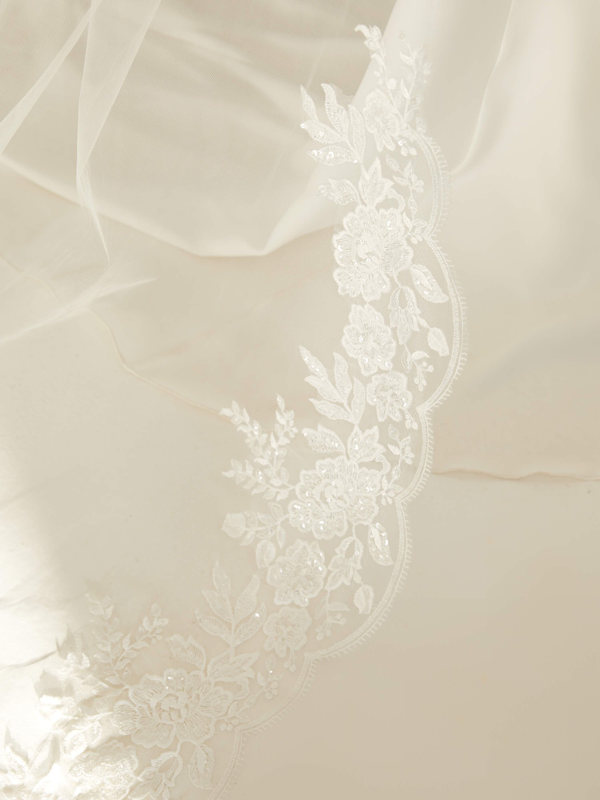 LACE EDGE VEIL S421