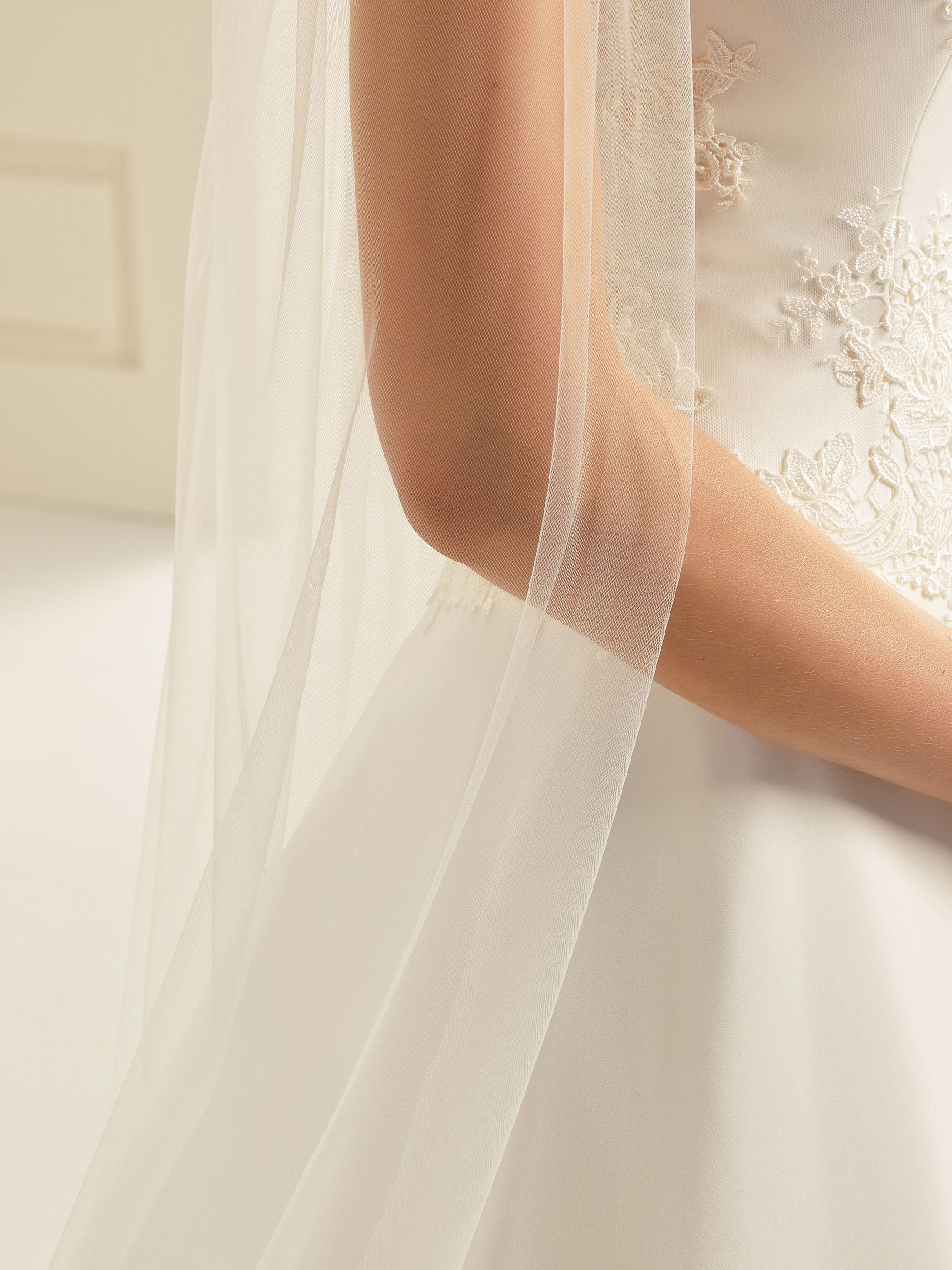 CUTE EDGED VEIL S227