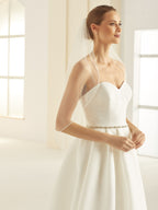 GLASS BEADED EDGE VEIL S309