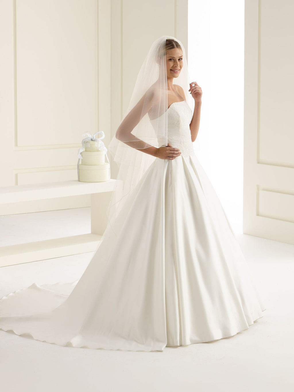 CORDED EDGE VEIL S35