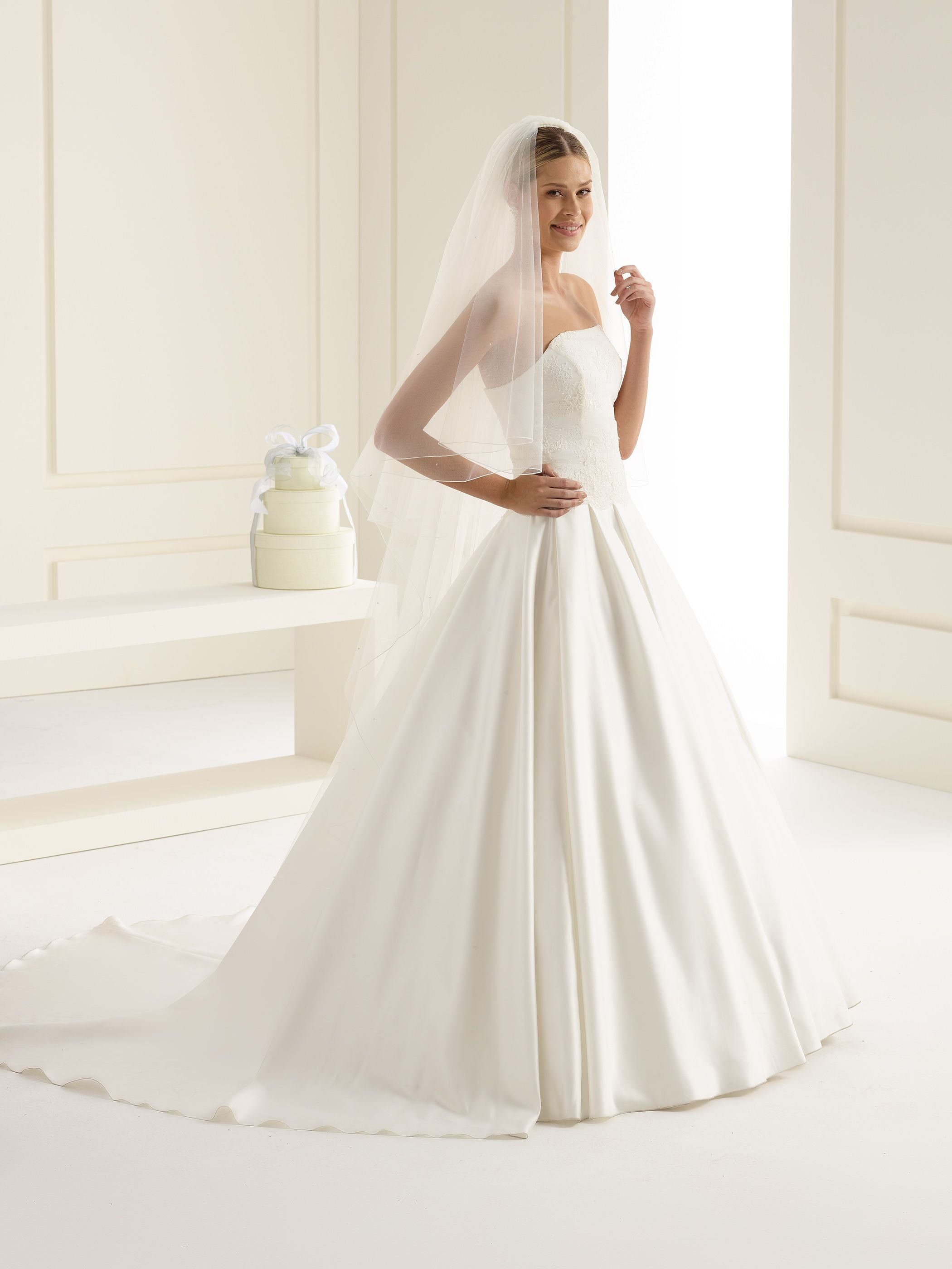CORDED EDGE VEIL S35