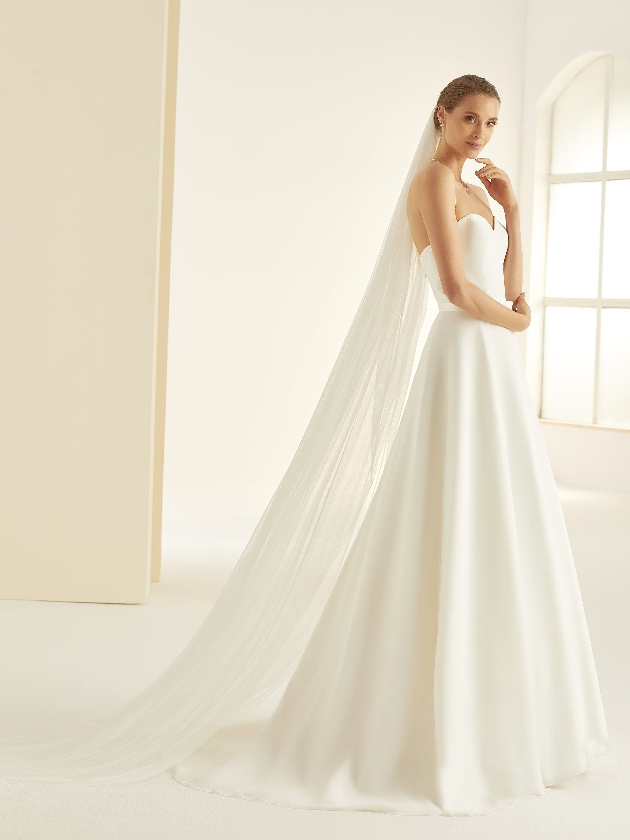 CUTE EDGED VEIL S363