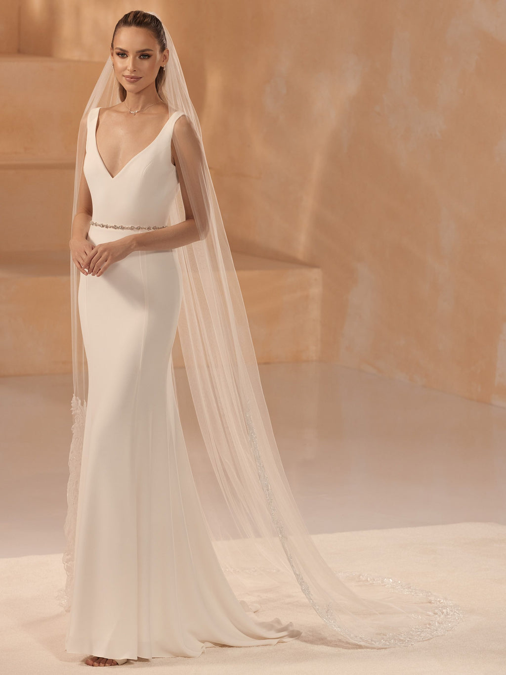 LACE EDGED VEIL S473