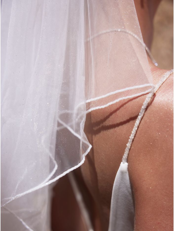 GLASS BEADED EDGE VEIL S494