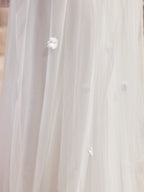 CUT EDGED VEIL S518