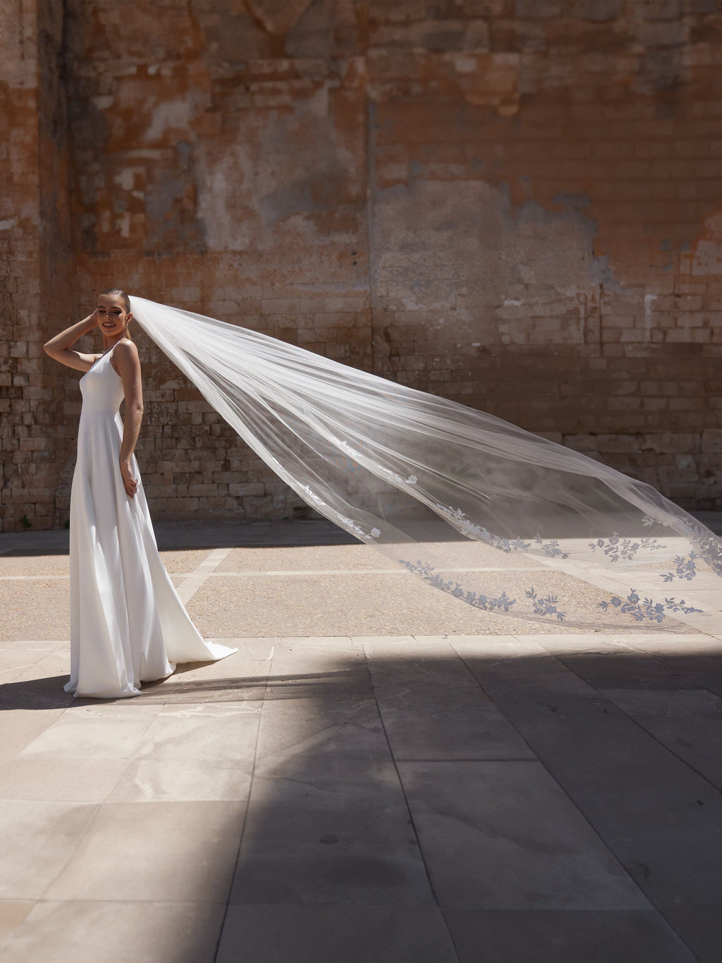 CUT EDGED VEIL S519