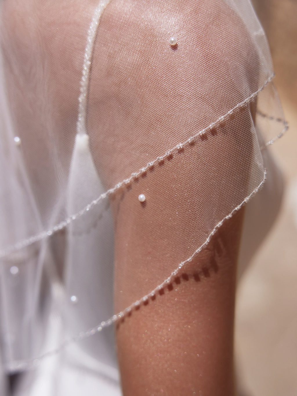 GLASS BEADED EDGE VEIL S524