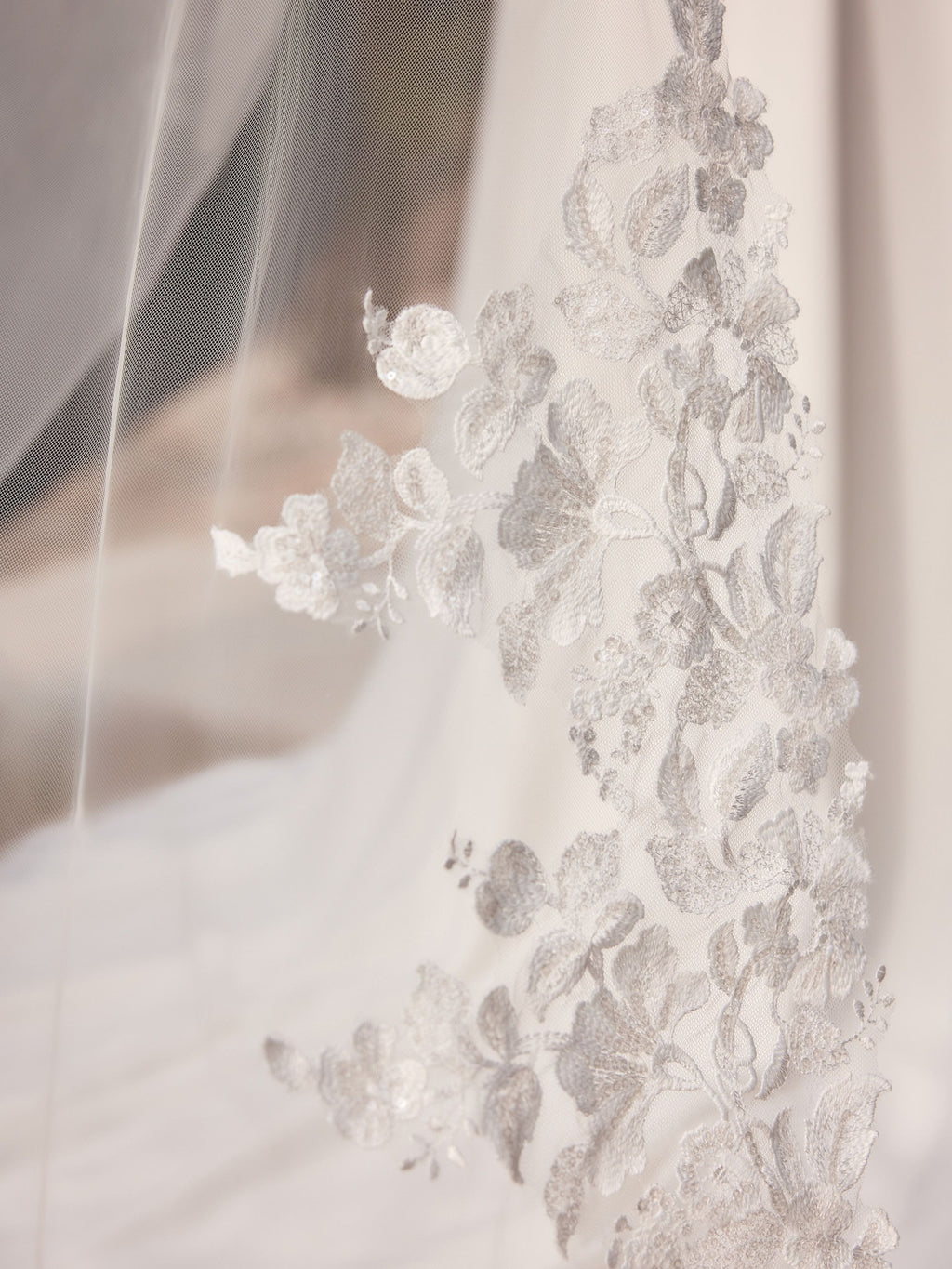 LACE EDGE VEIL S559