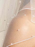 CORDED EDGE VEIL S72