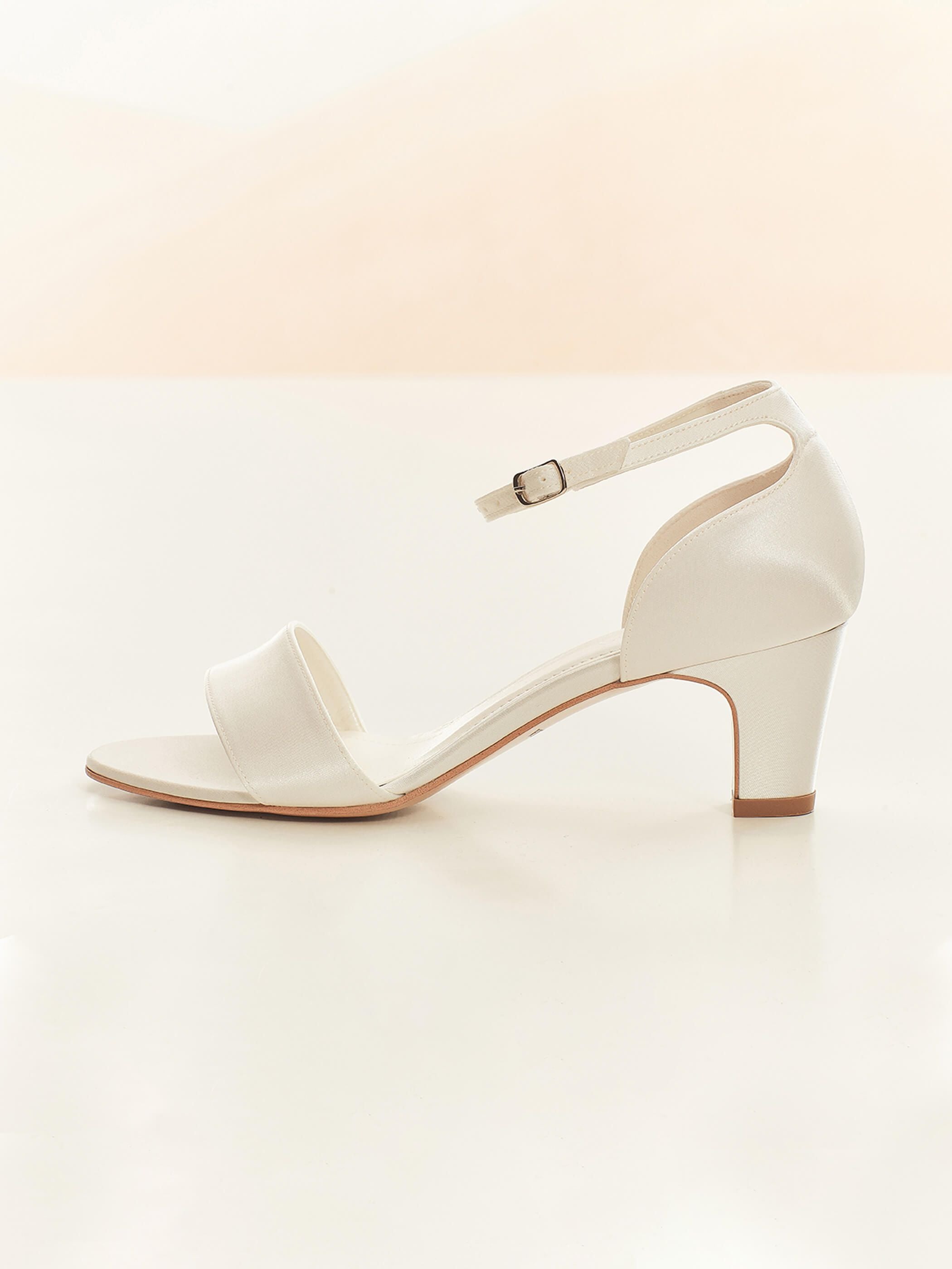 CAPRI SHOES