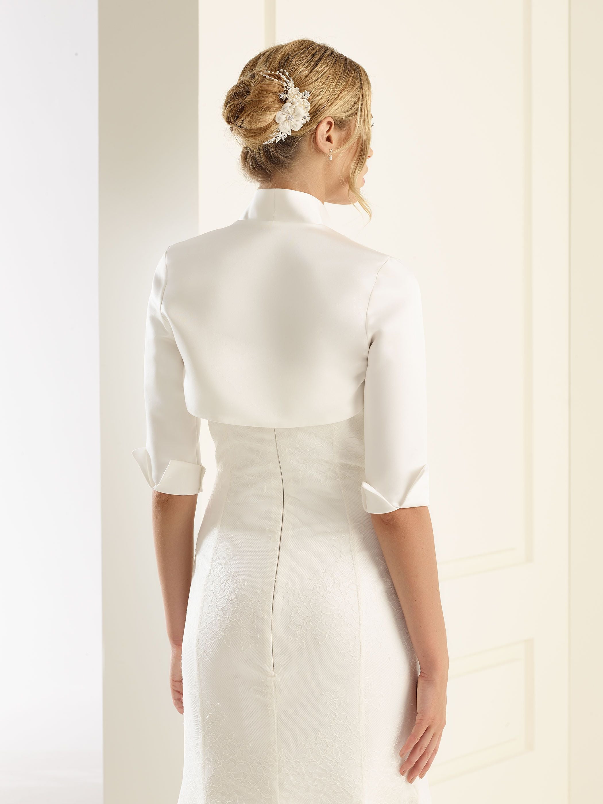 BRIDAL JACKET E55S