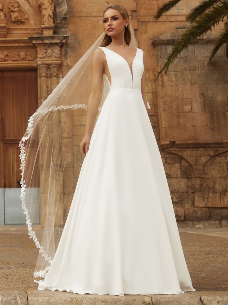 LACE EDGED VEIL S455