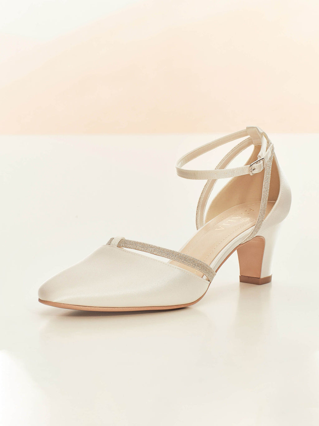 LUNA SHOES