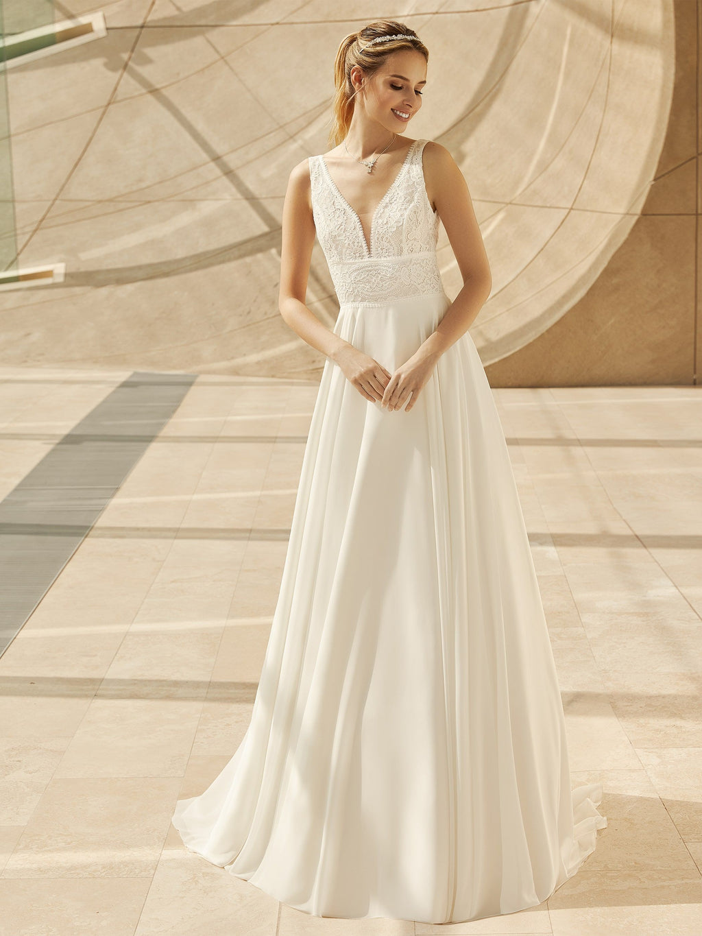 VIVIENNE DRESS