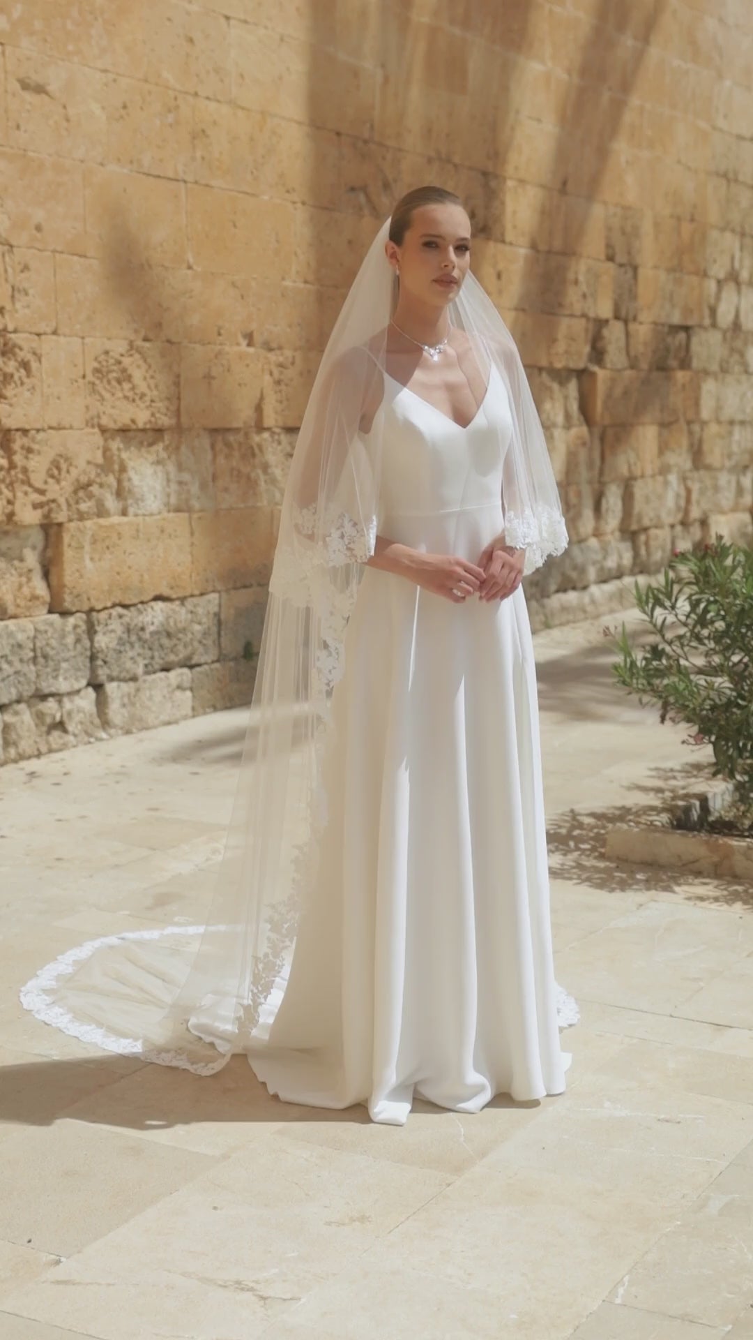 LACE EDGED VEIL S492