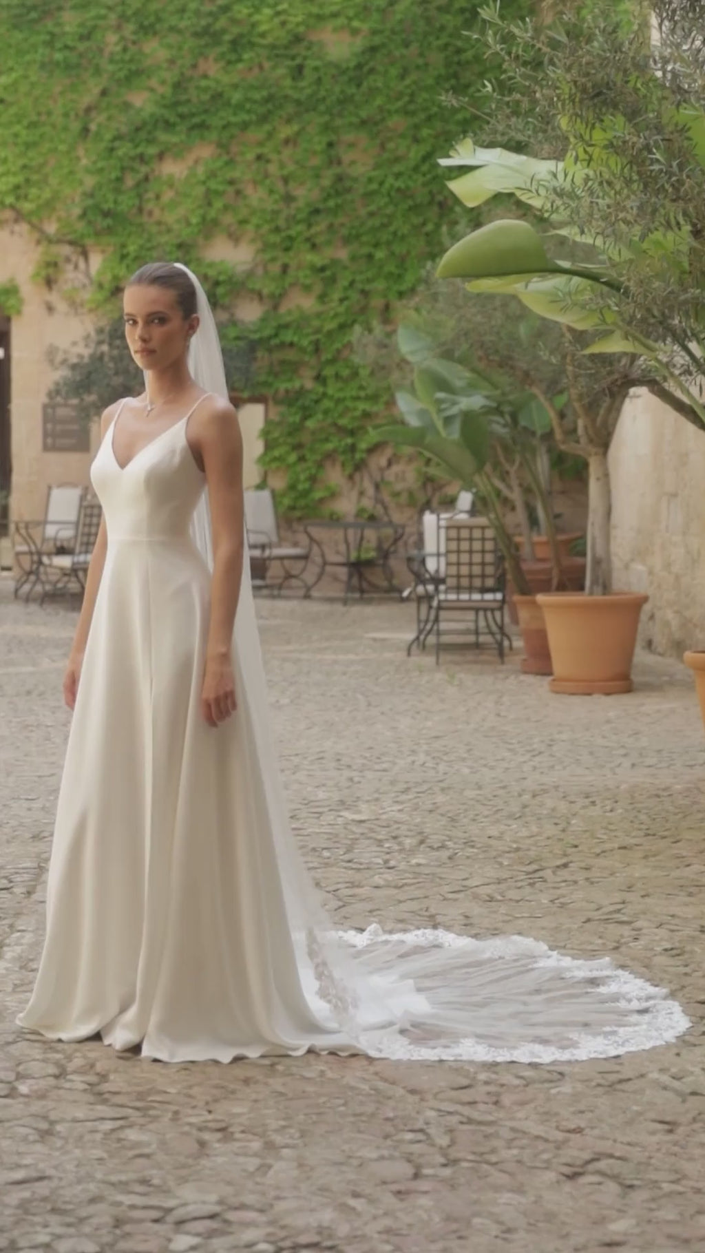 LACE EDGED VEIL S514